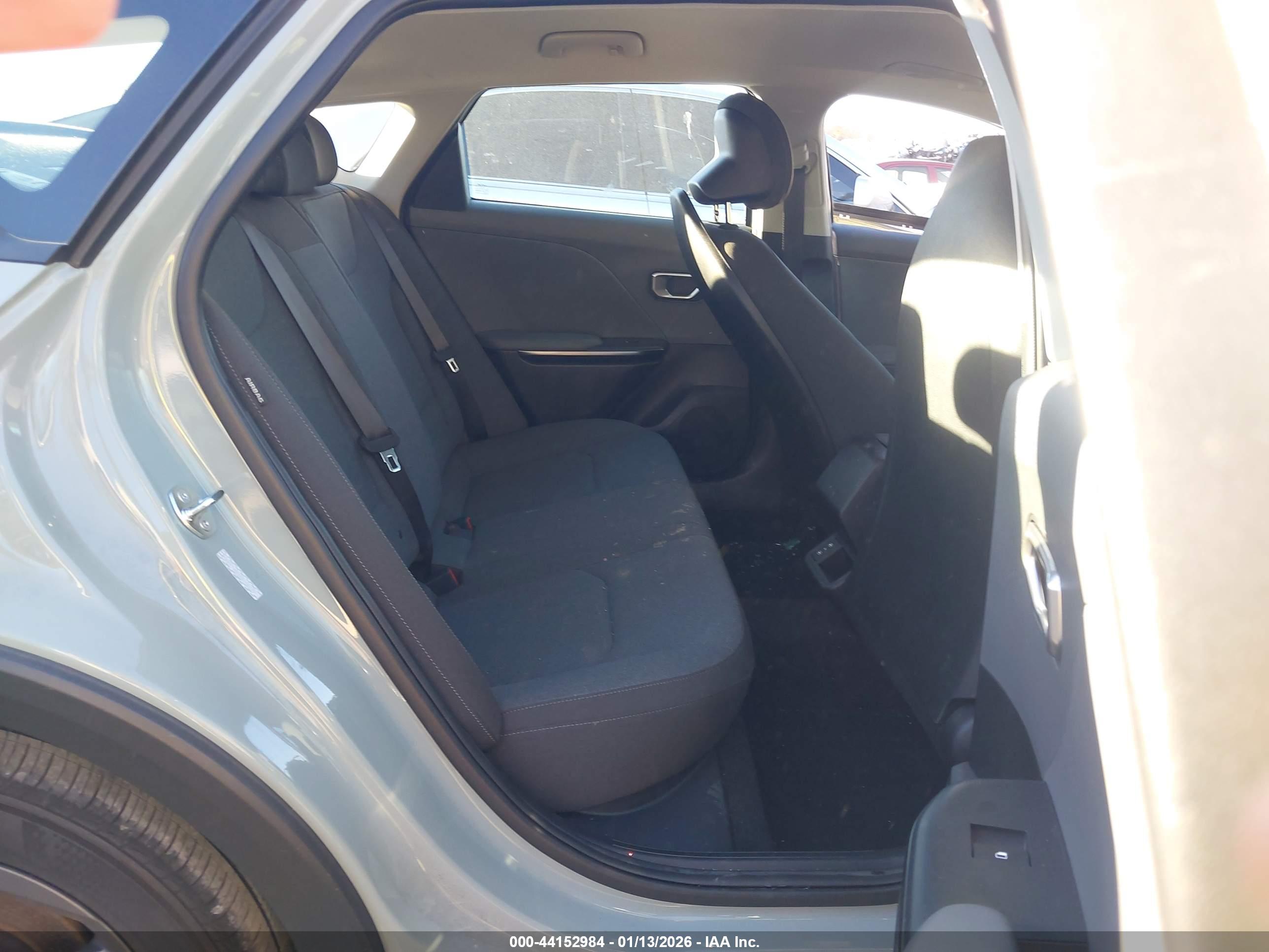 KIA K4 image 8