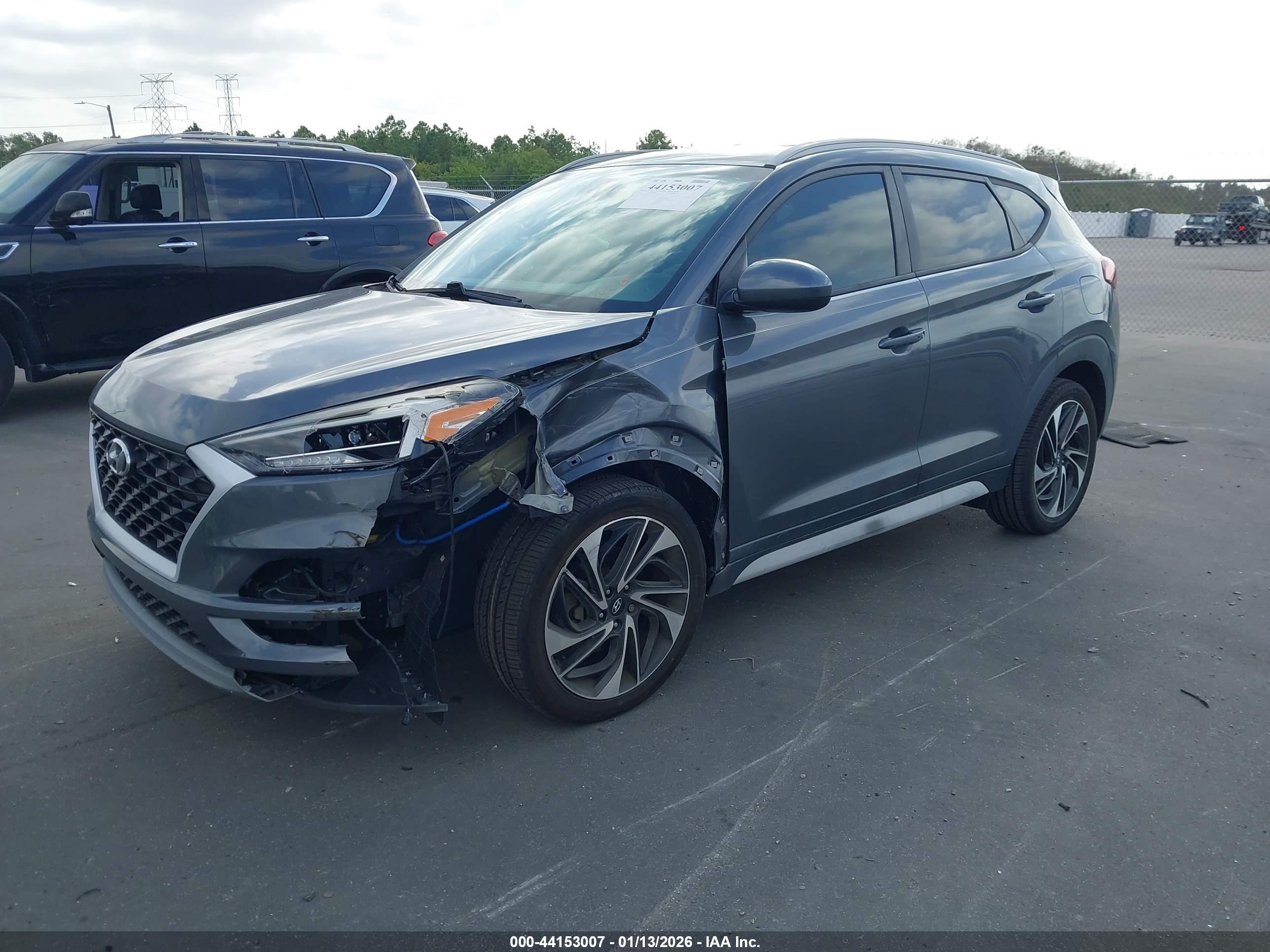 HYUNDAI TUCSON image 2