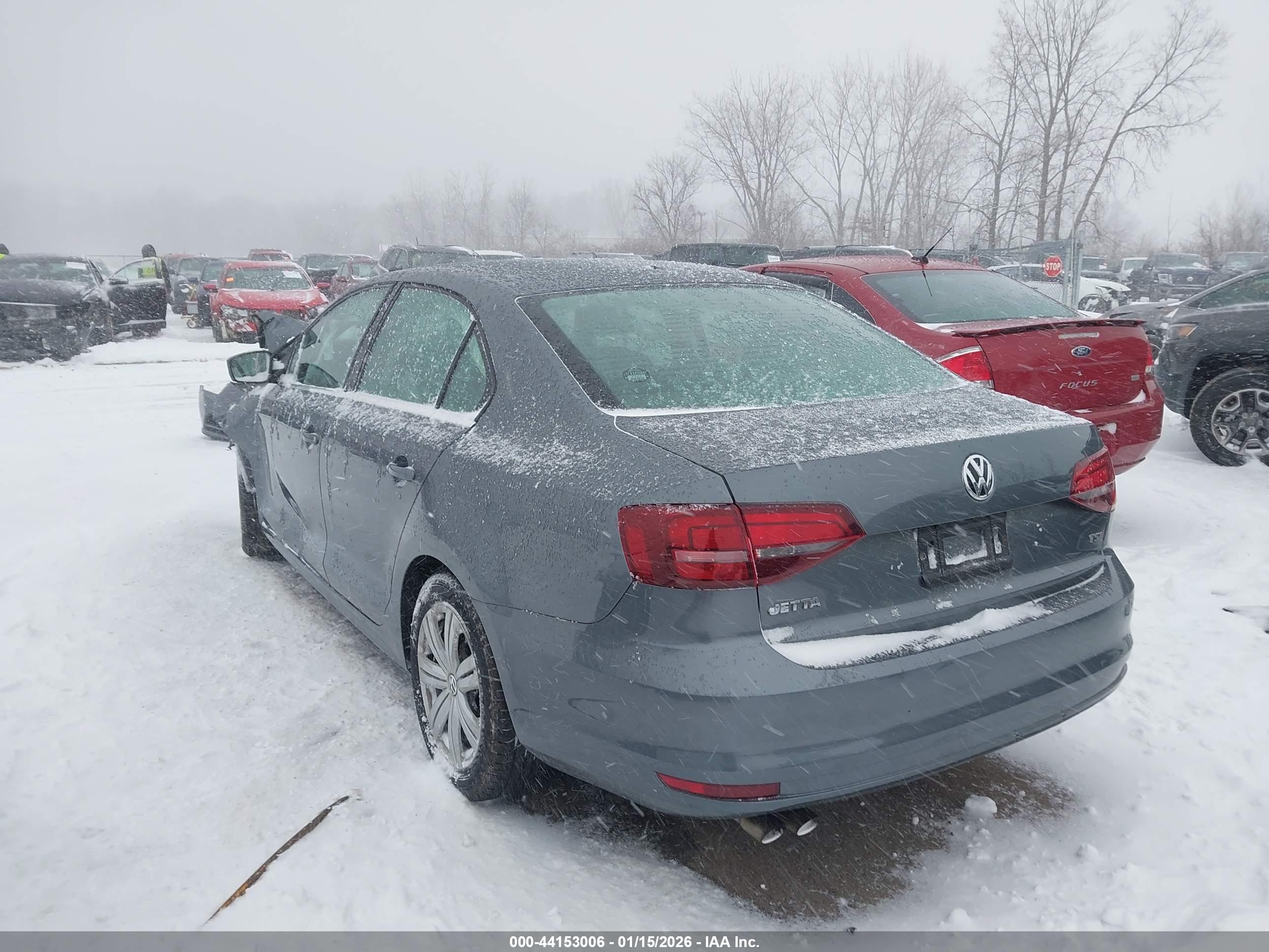 VOLKSWAGEN JETTA image 3