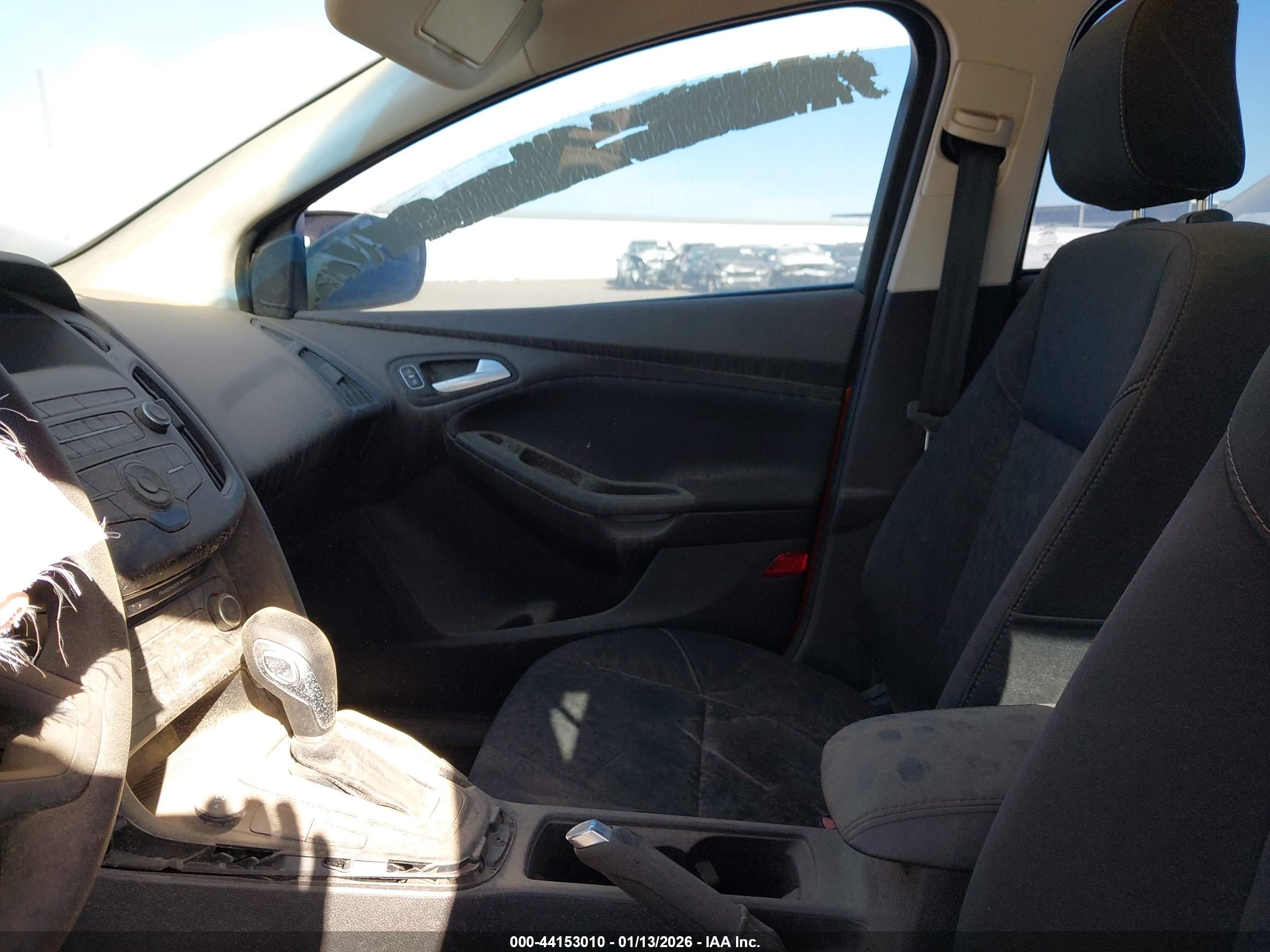 FORD FOCUS image 5