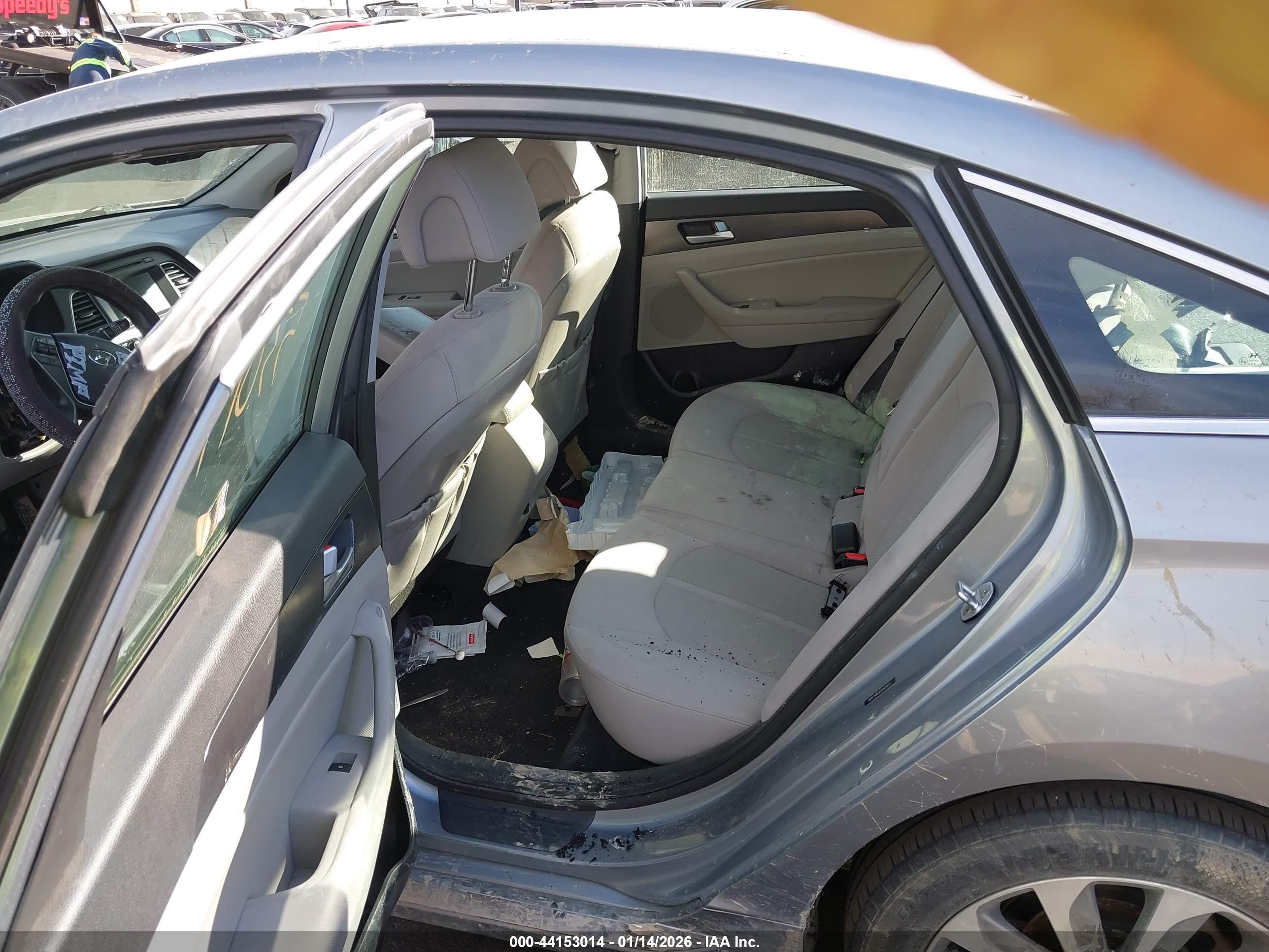 HYUNDAI SONATA image 8