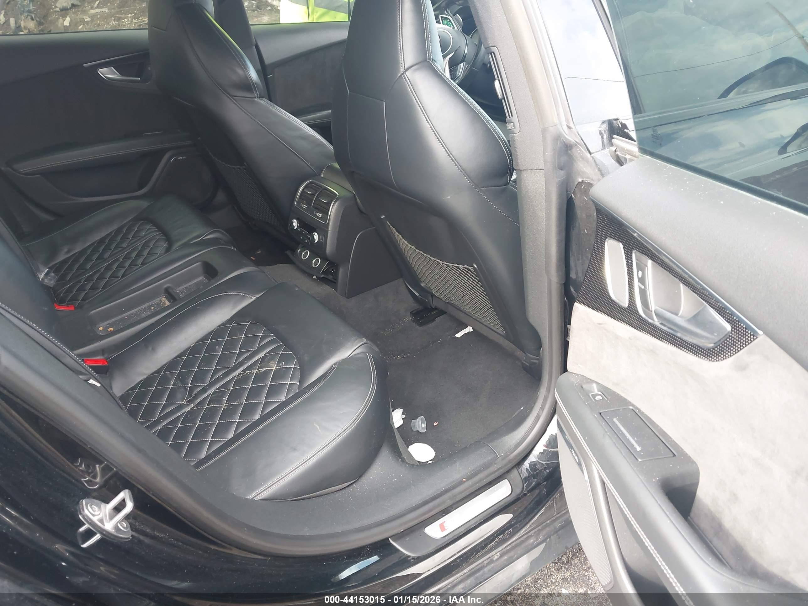 AUDI S7 image 8