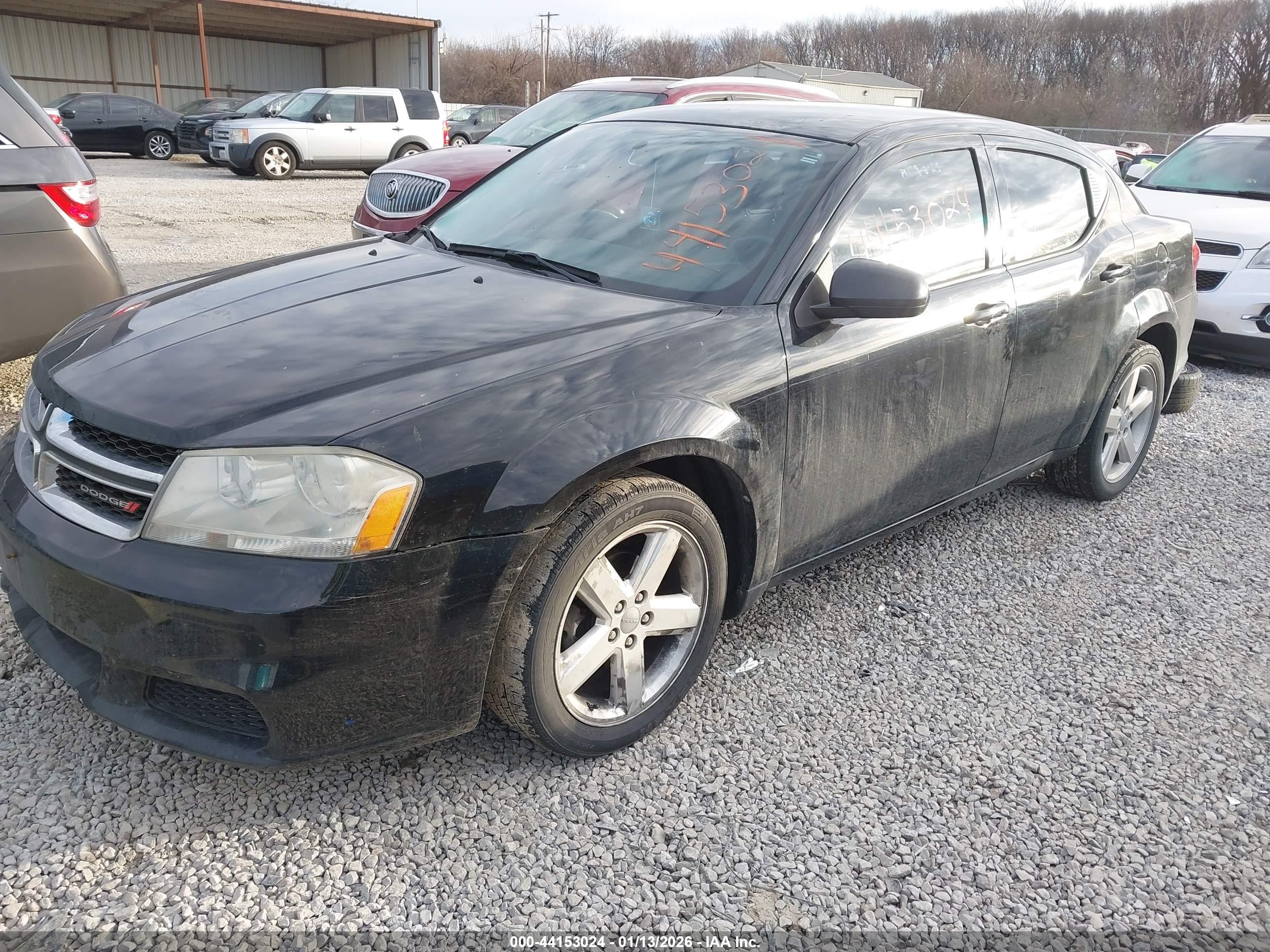 DODGE AVENGER image 2