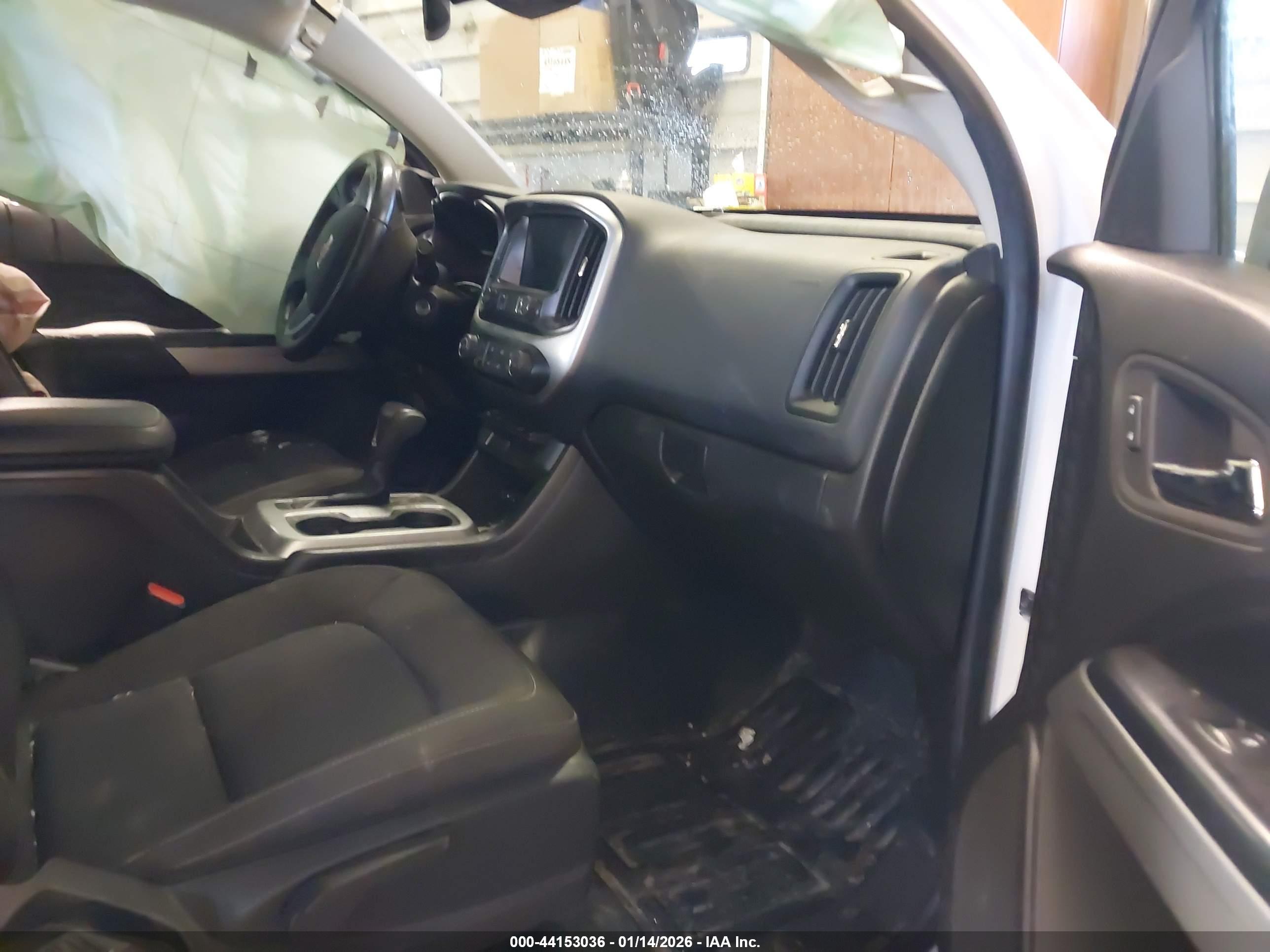 CHEVROLET COLORADO image 5