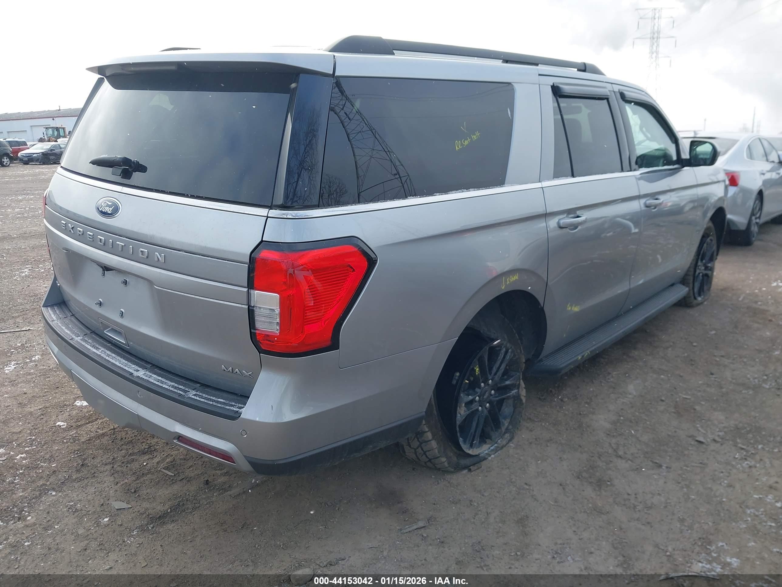 FORD EXPEDITION image 4