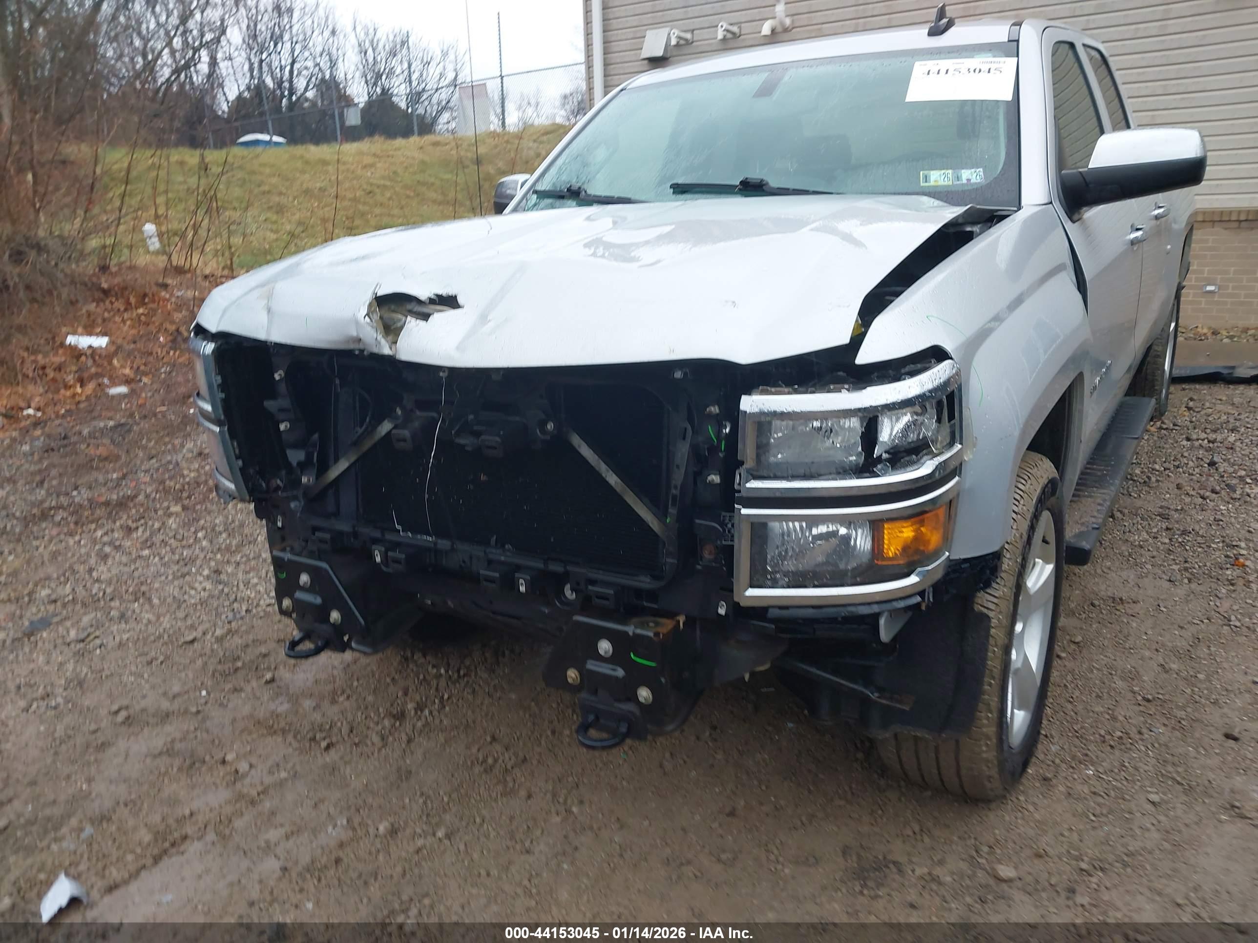 CHEVROLET SILVERADO image 6