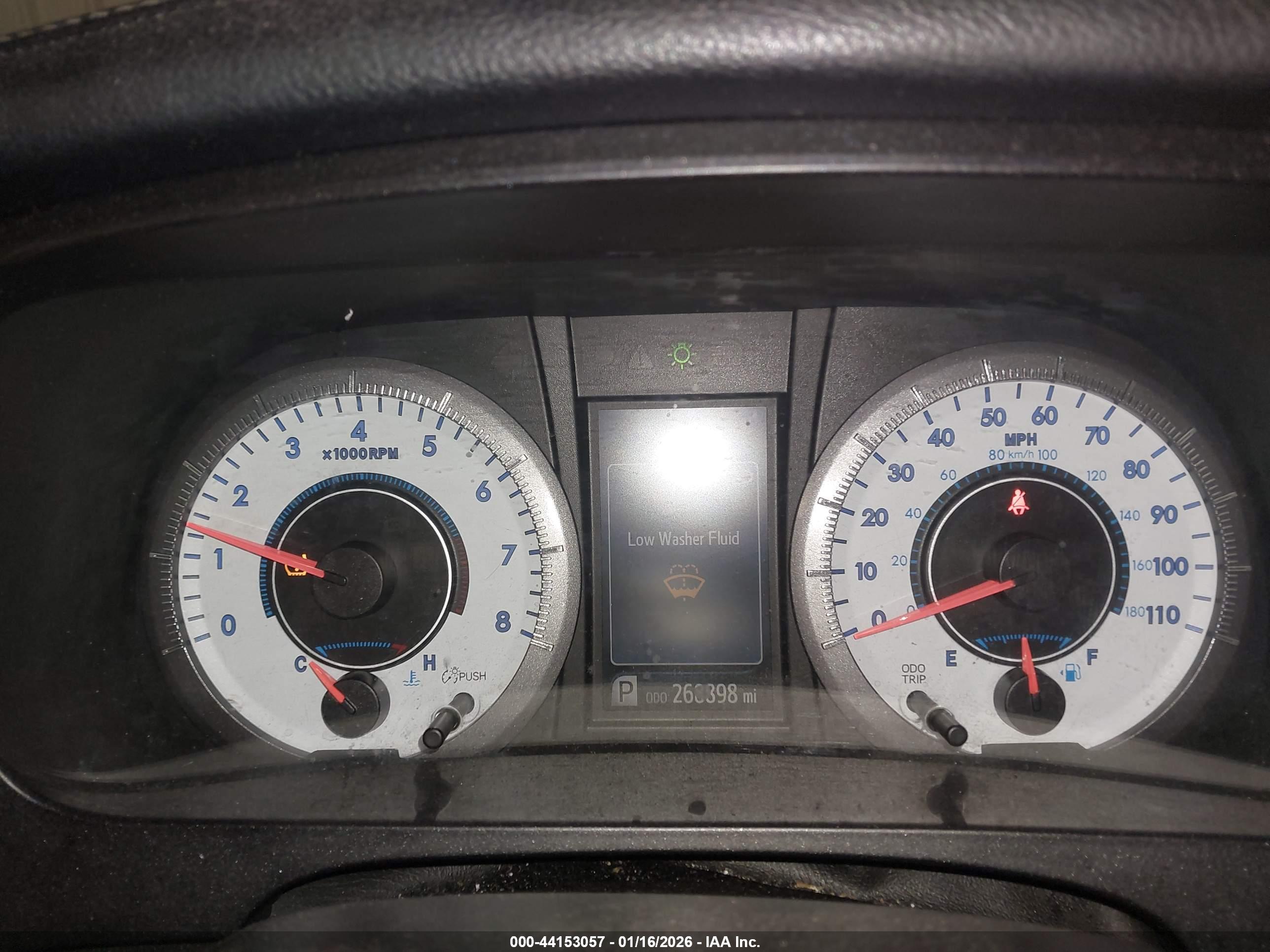 TOYOTA SIENNA image 7