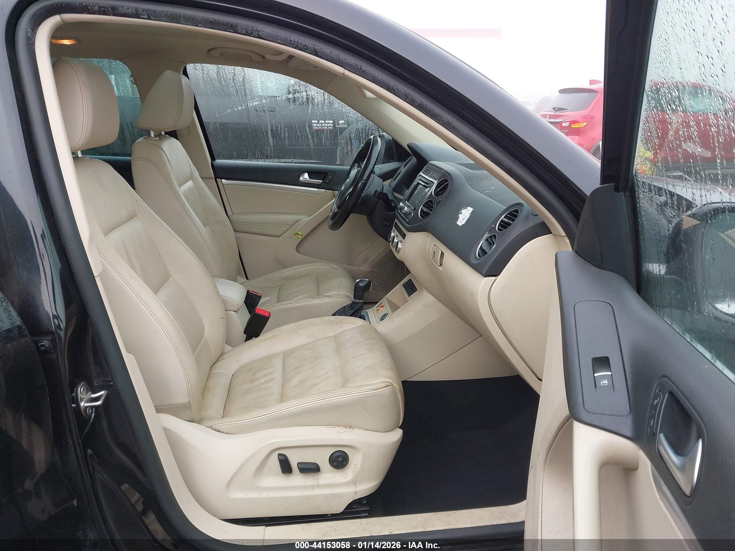 VOLKSWAGEN TIGUAN image 5