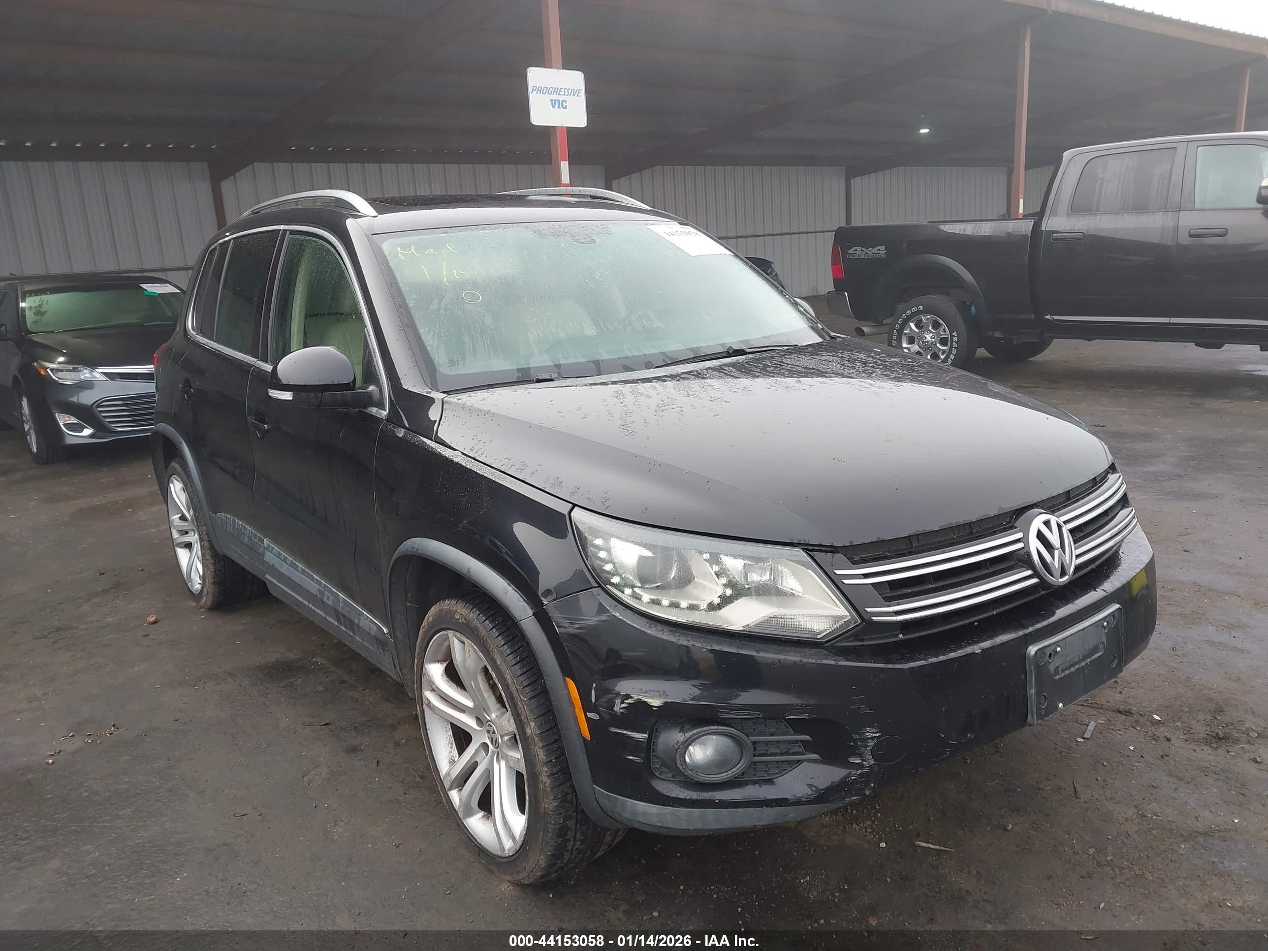 VOLKSWAGEN TIGUAN image 6