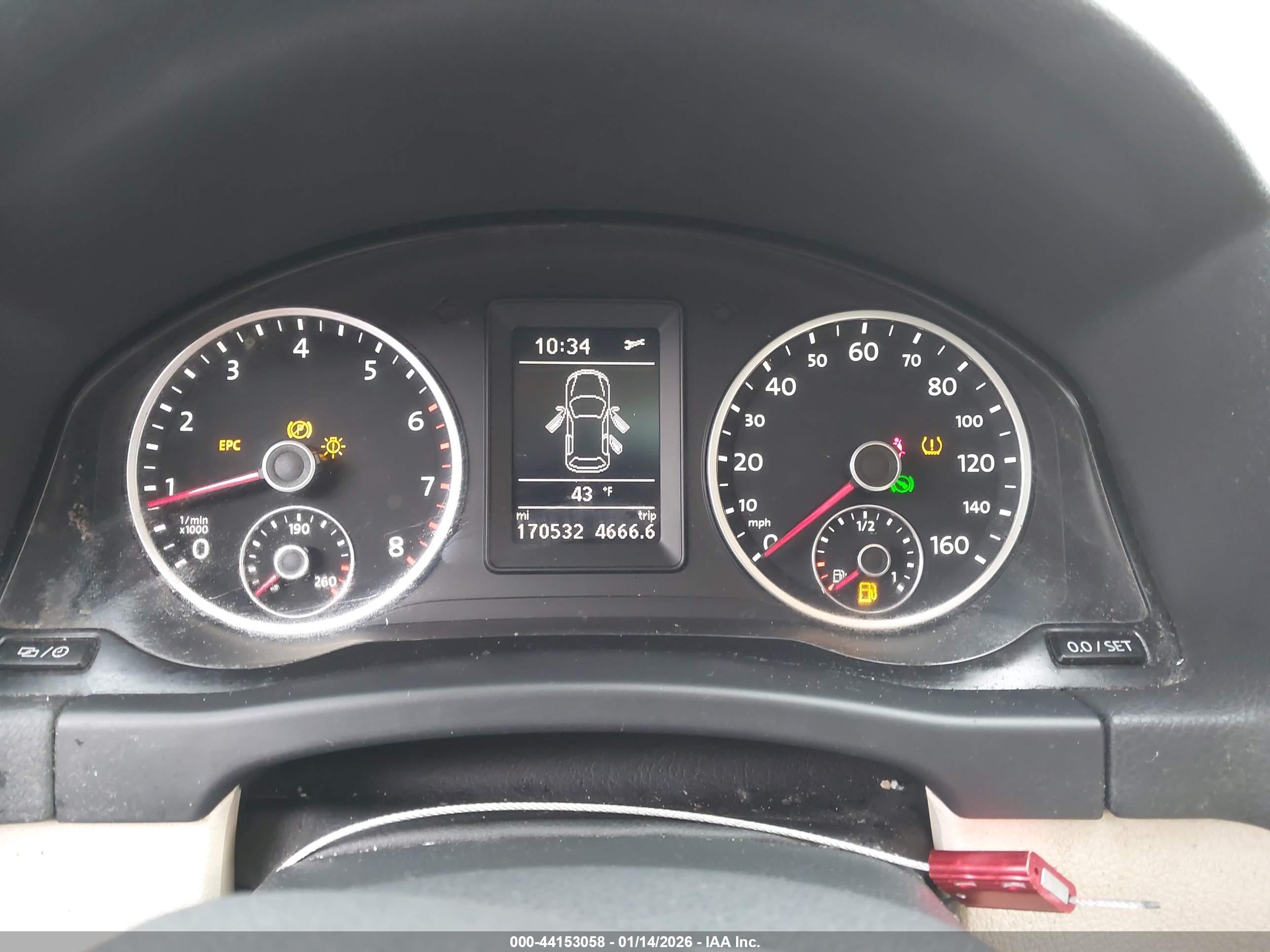 VOLKSWAGEN TIGUAN image 7
