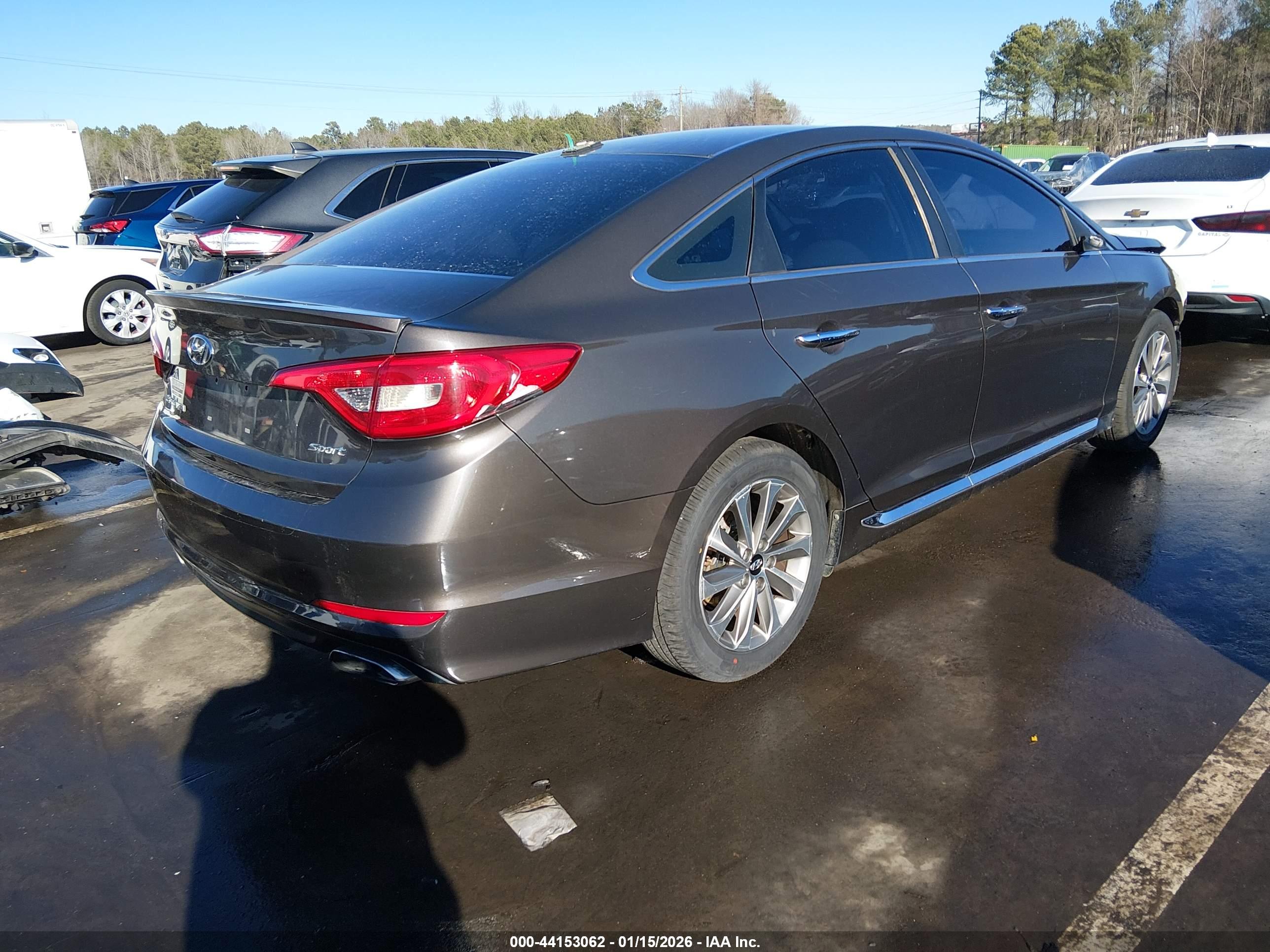 HYUNDAI SONATA image 4