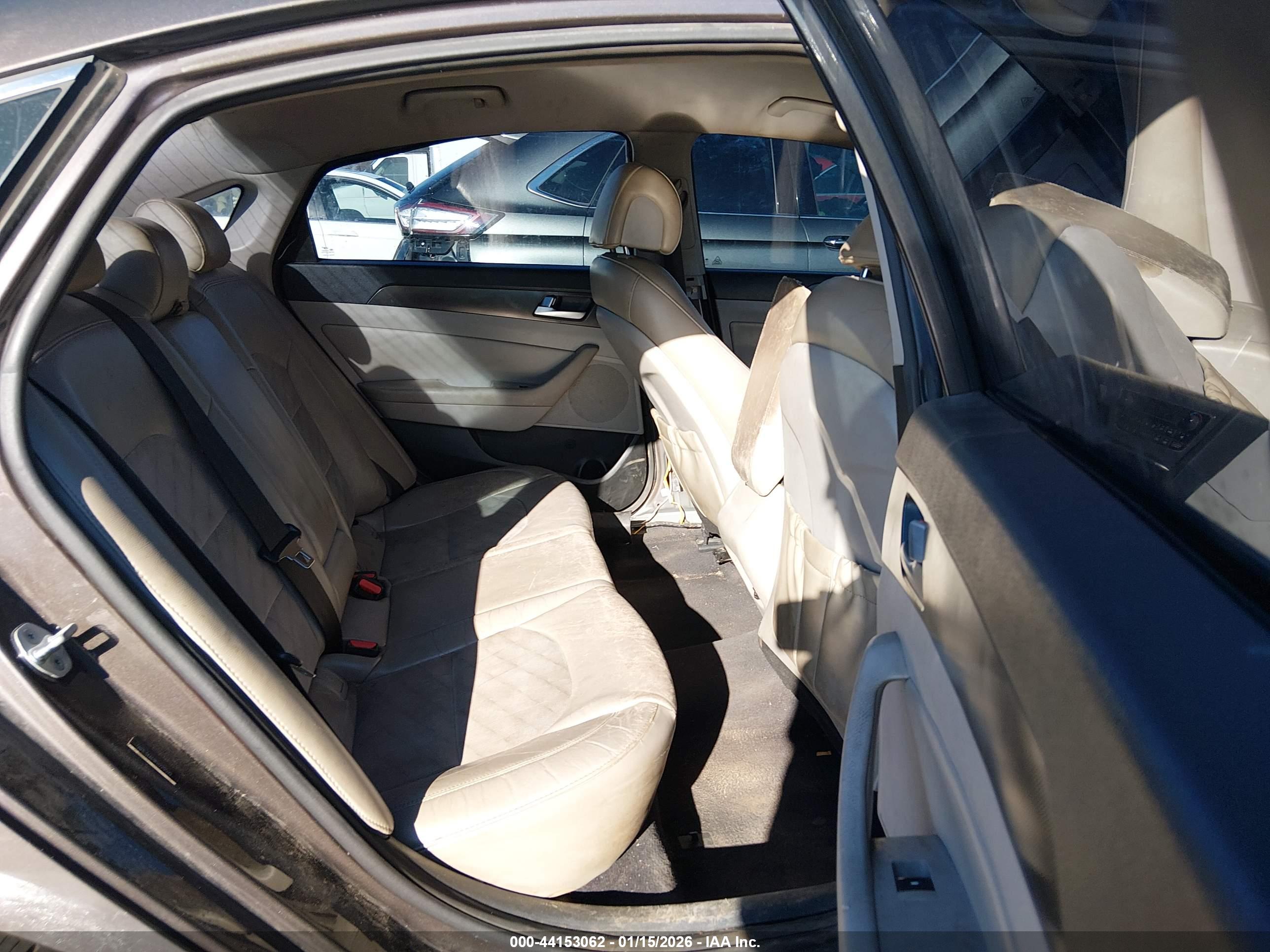 HYUNDAI SONATA image 8