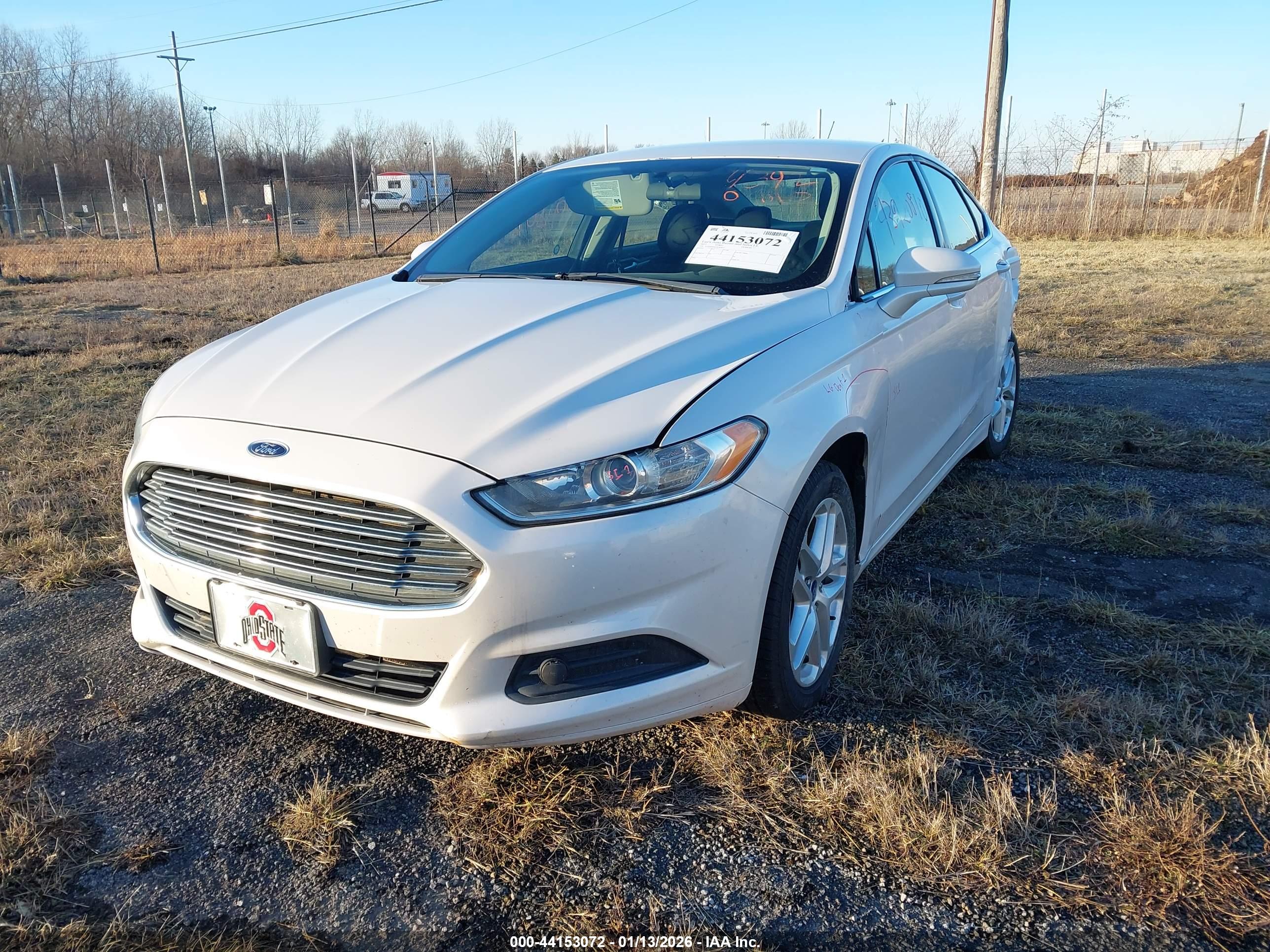 FORD FUSION image 2