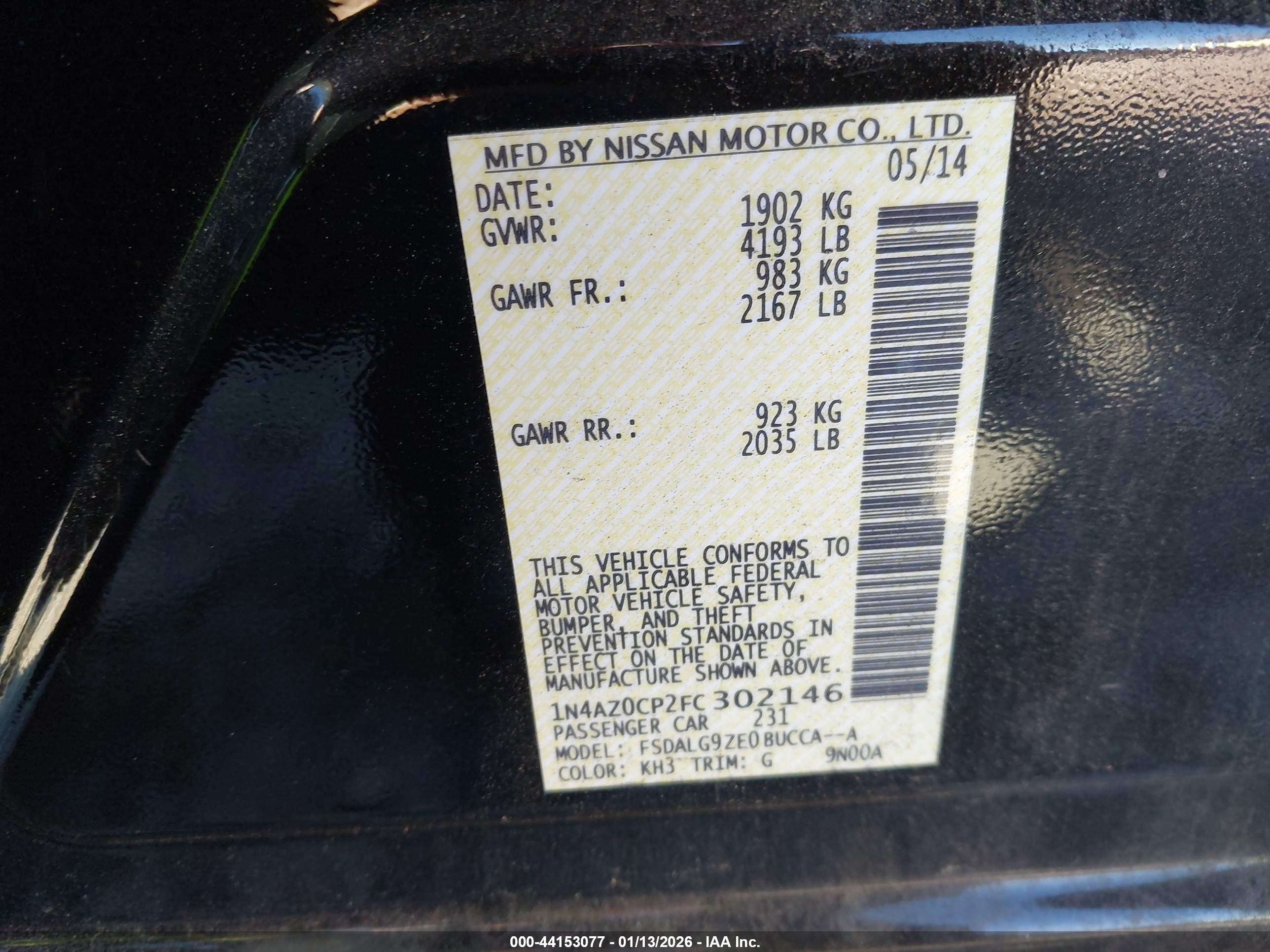 NISSAN LEAF image 9