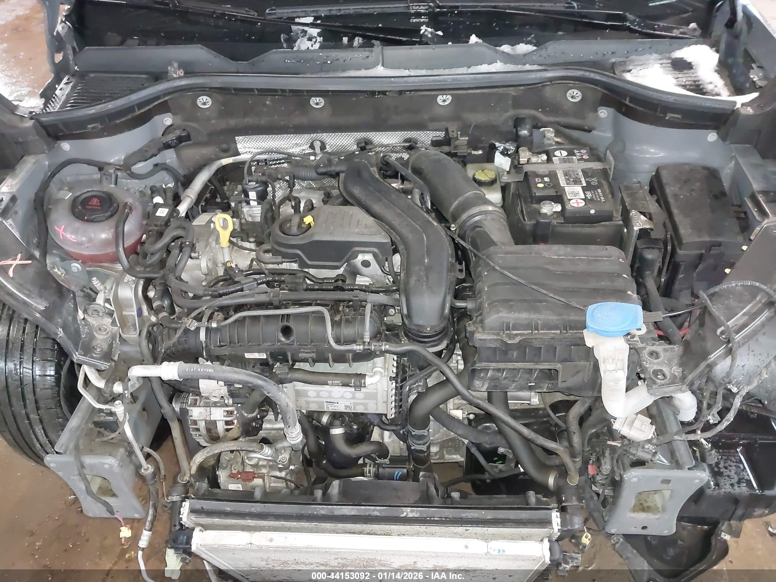 VOLKSWAGEN TAOS image 10