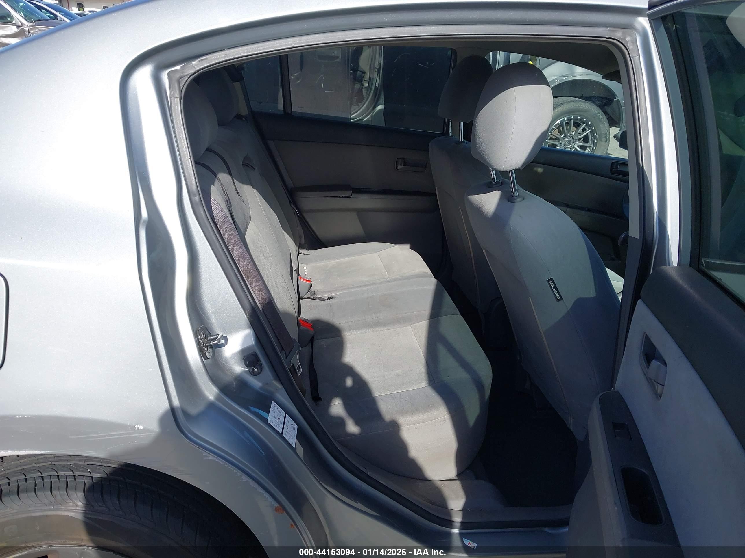 NISSAN SENTRA image 8