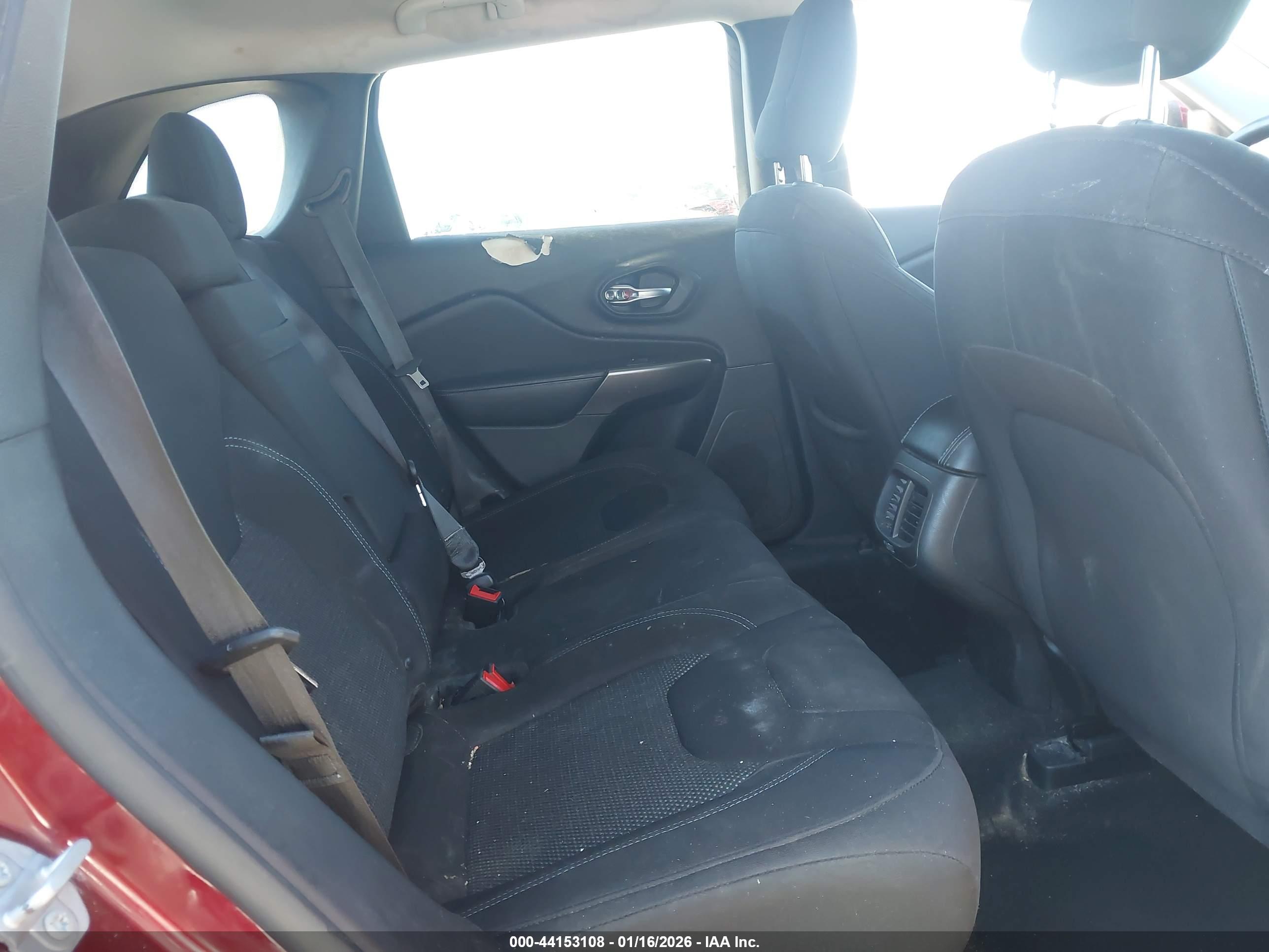 JEEP CHEROKEE image 8
