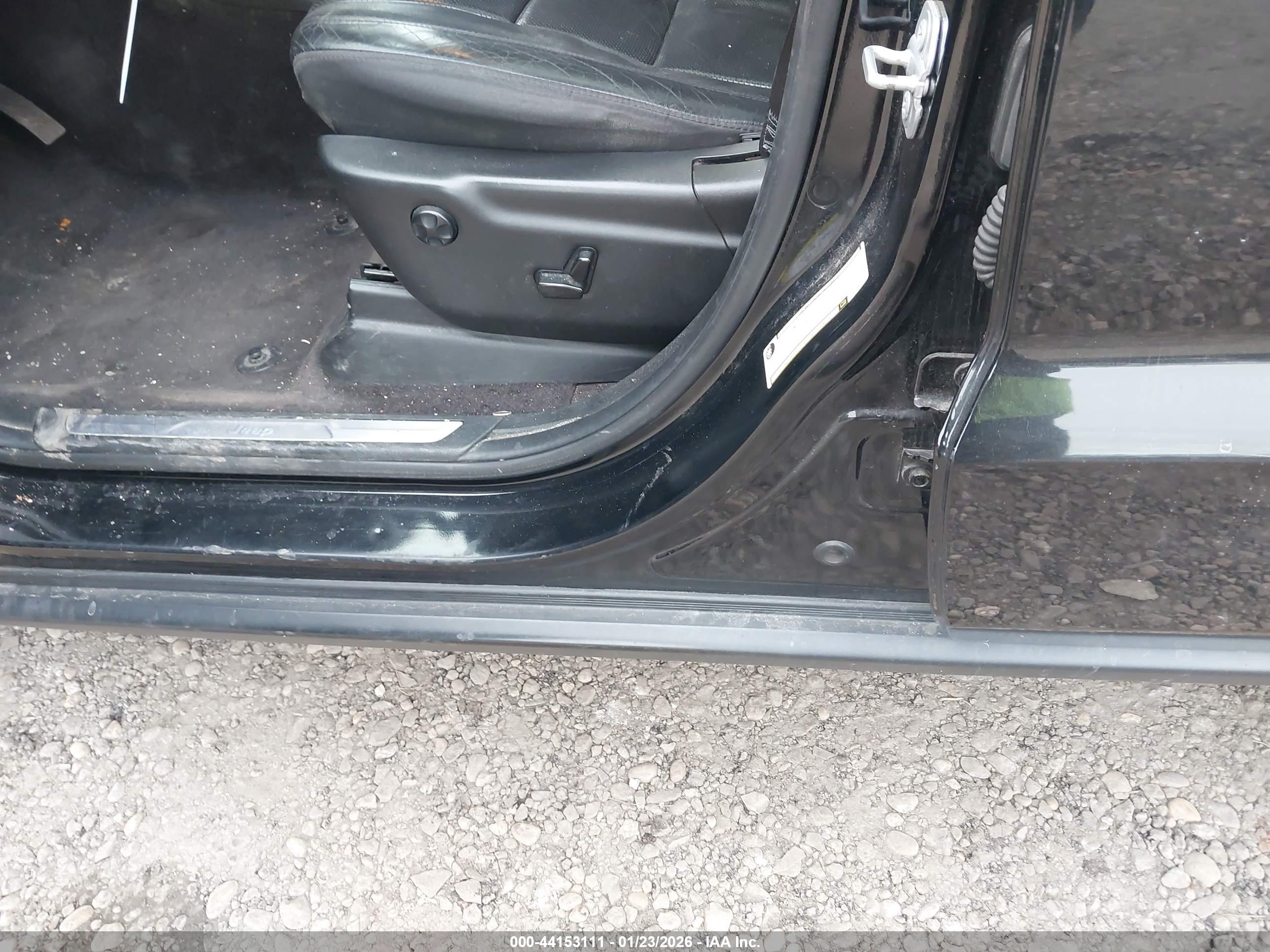 JEEP GRAND image 9