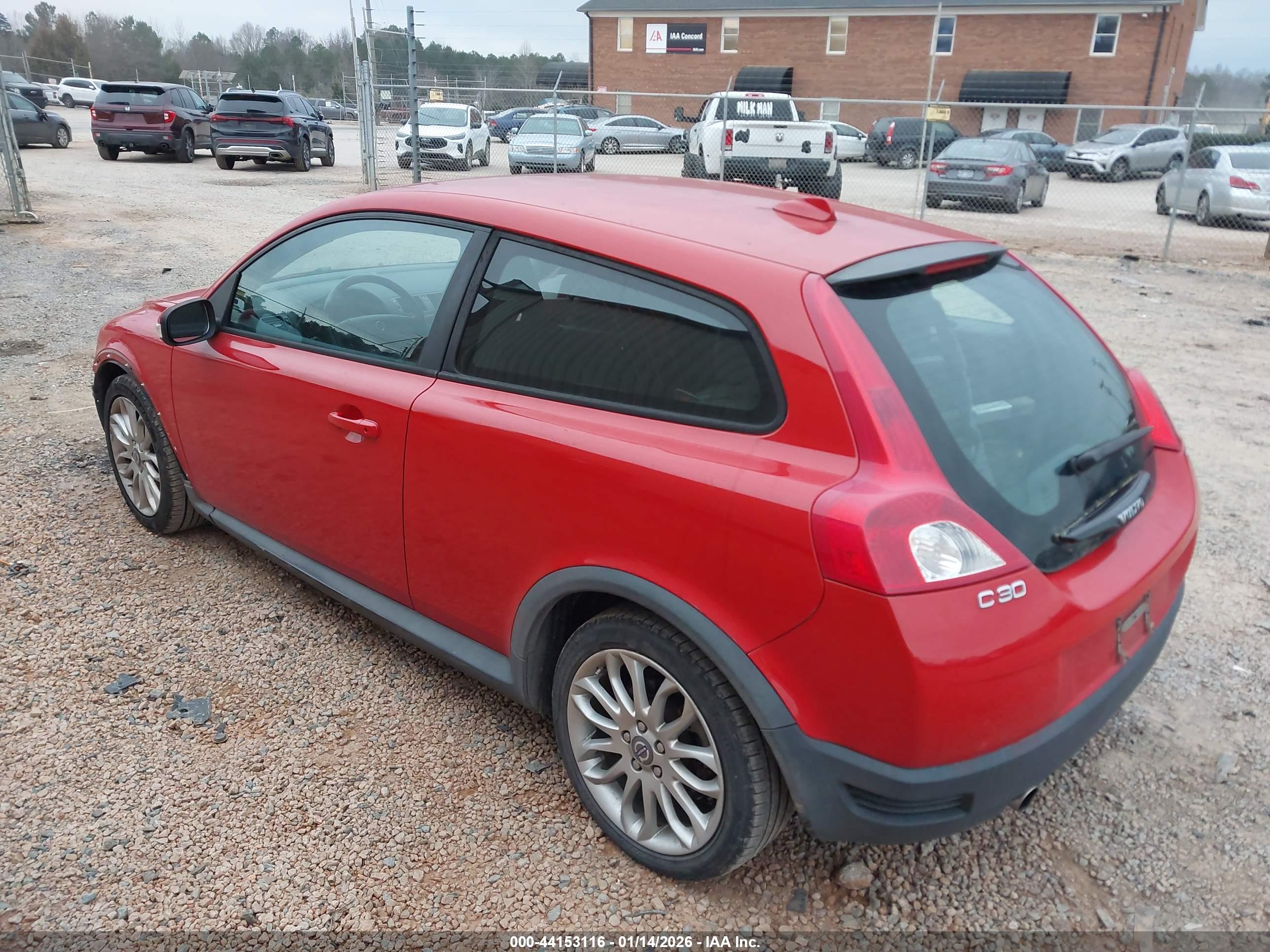 VOLVO C30 image 3