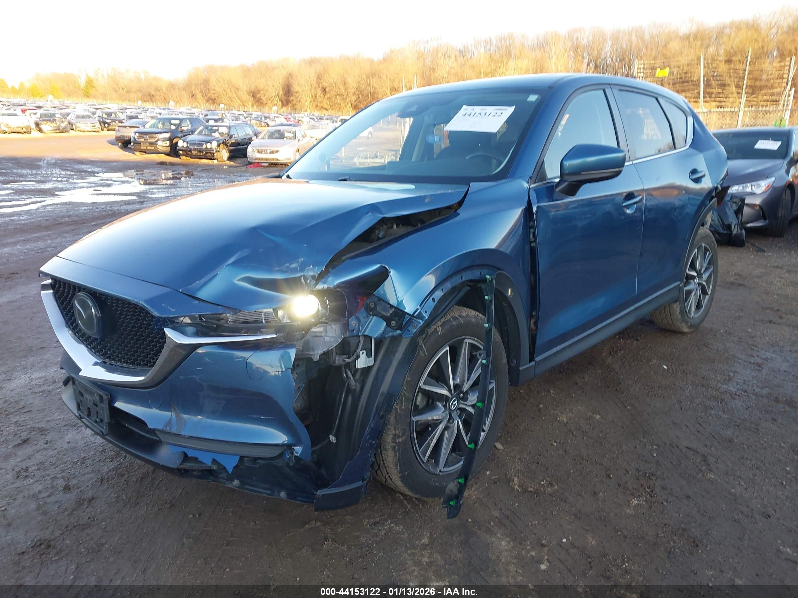 MAZDA CX-5 image 2