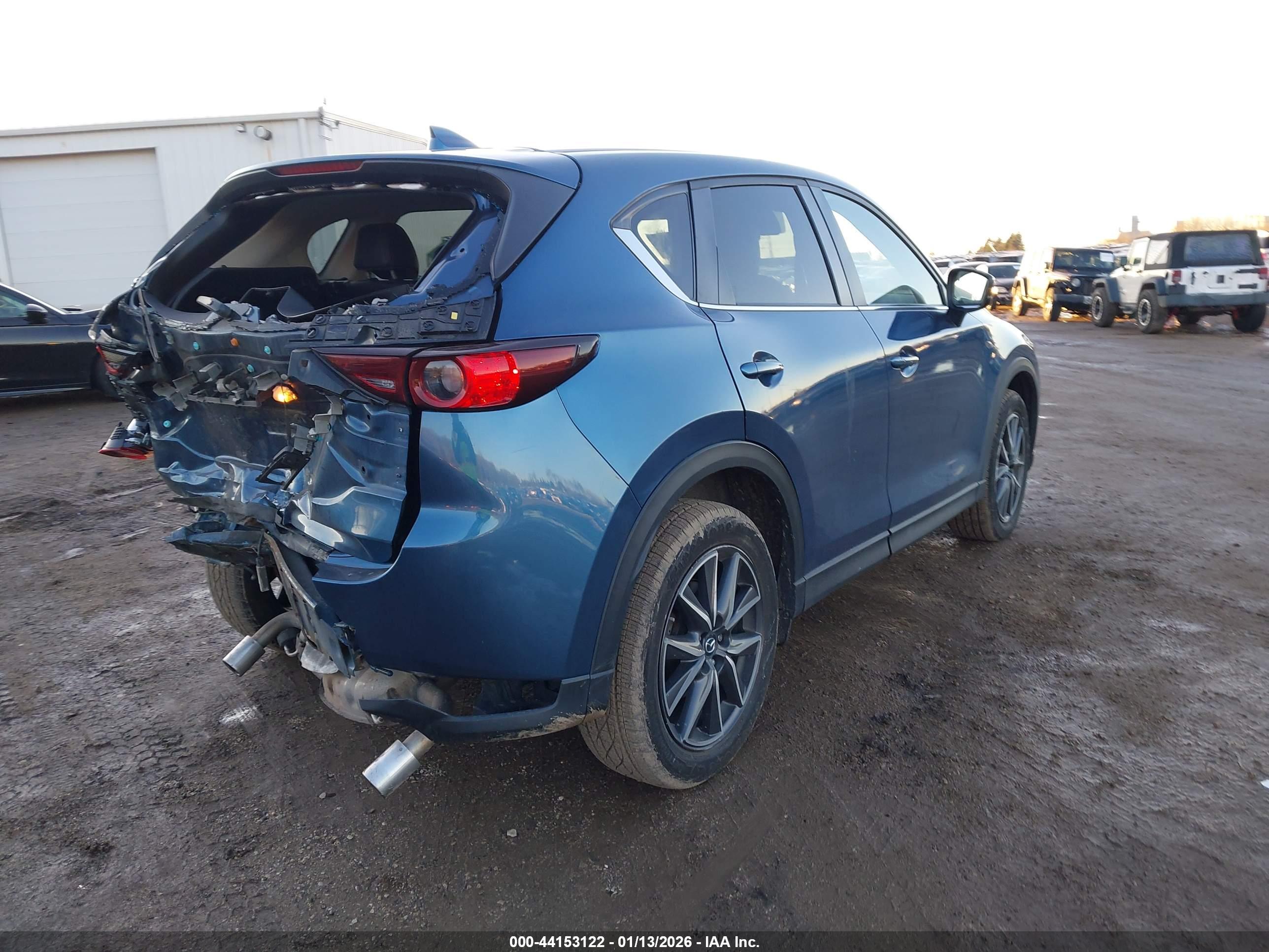 MAZDA CX-5 image 4