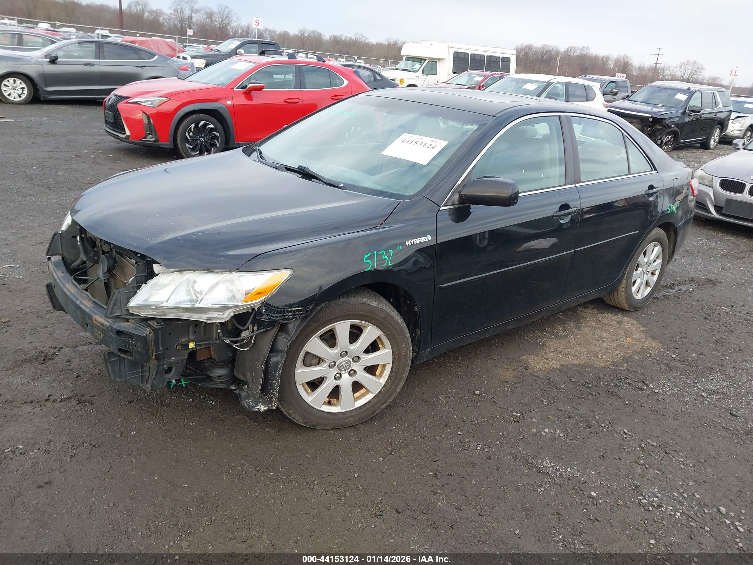 TOYOTA CAMRY image 2