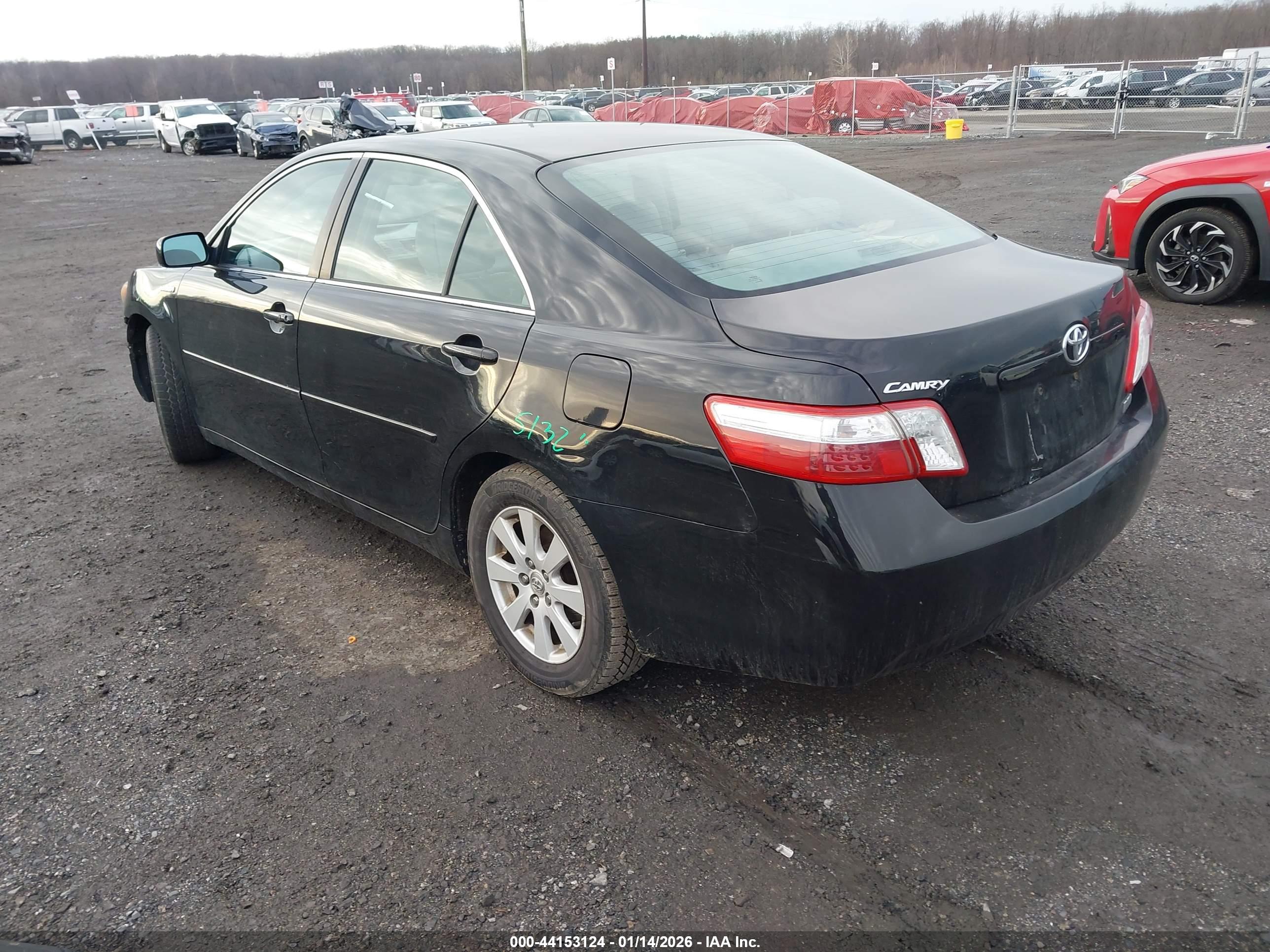 TOYOTA CAMRY image 3