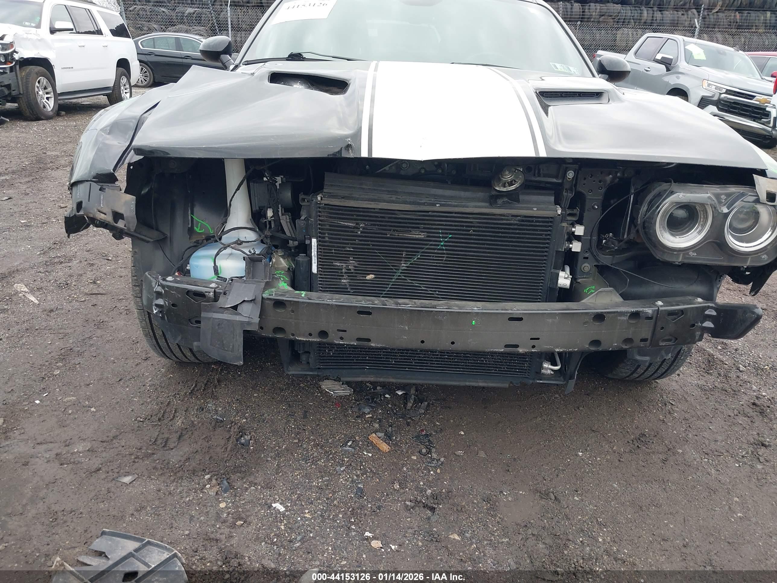 DODGE CHALLENGER image 6