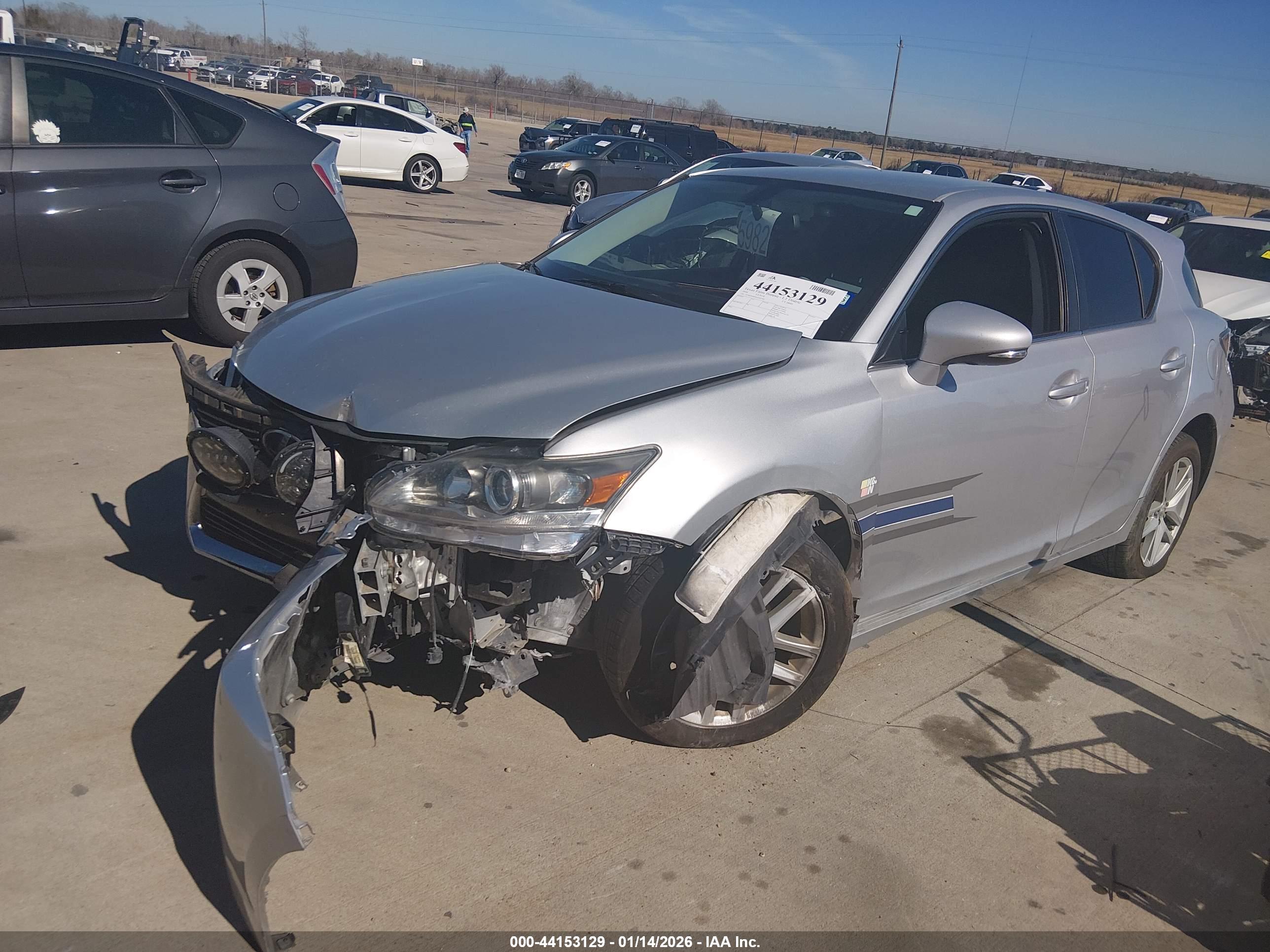 LEXUS CT image 2