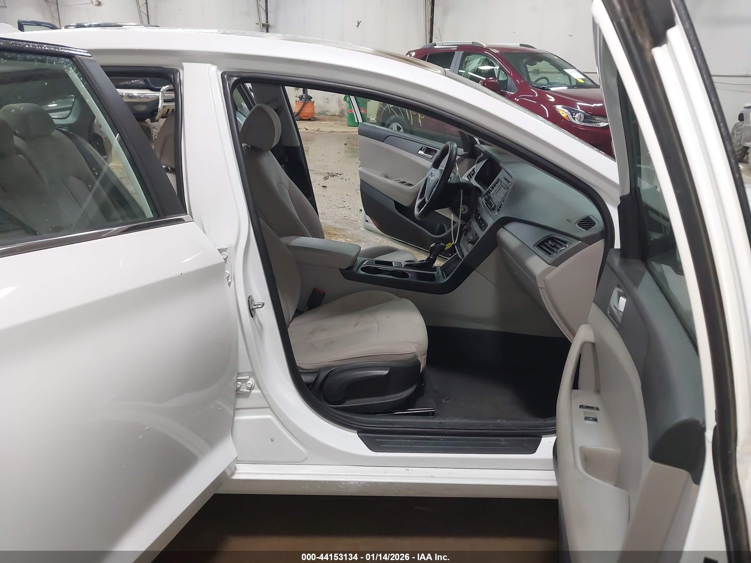 HYUNDAI SONATA image 5