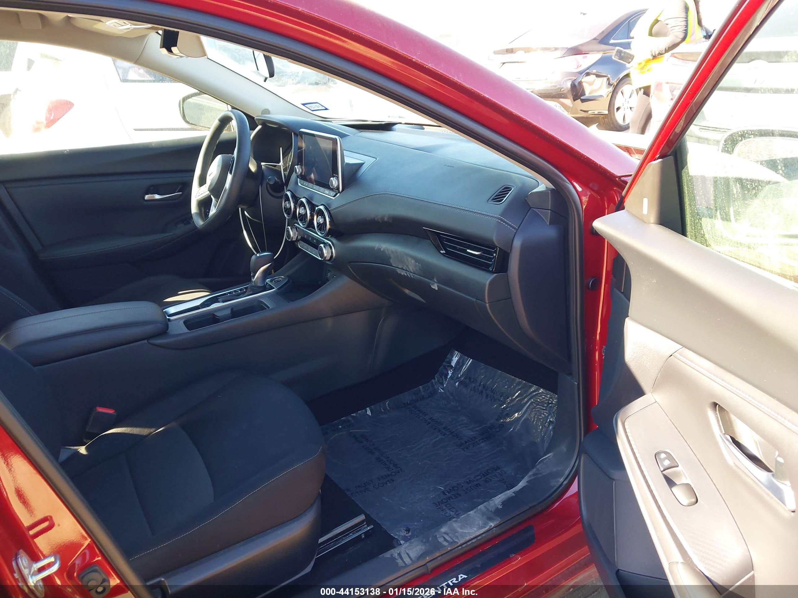 NISSAN SENTRA image 5