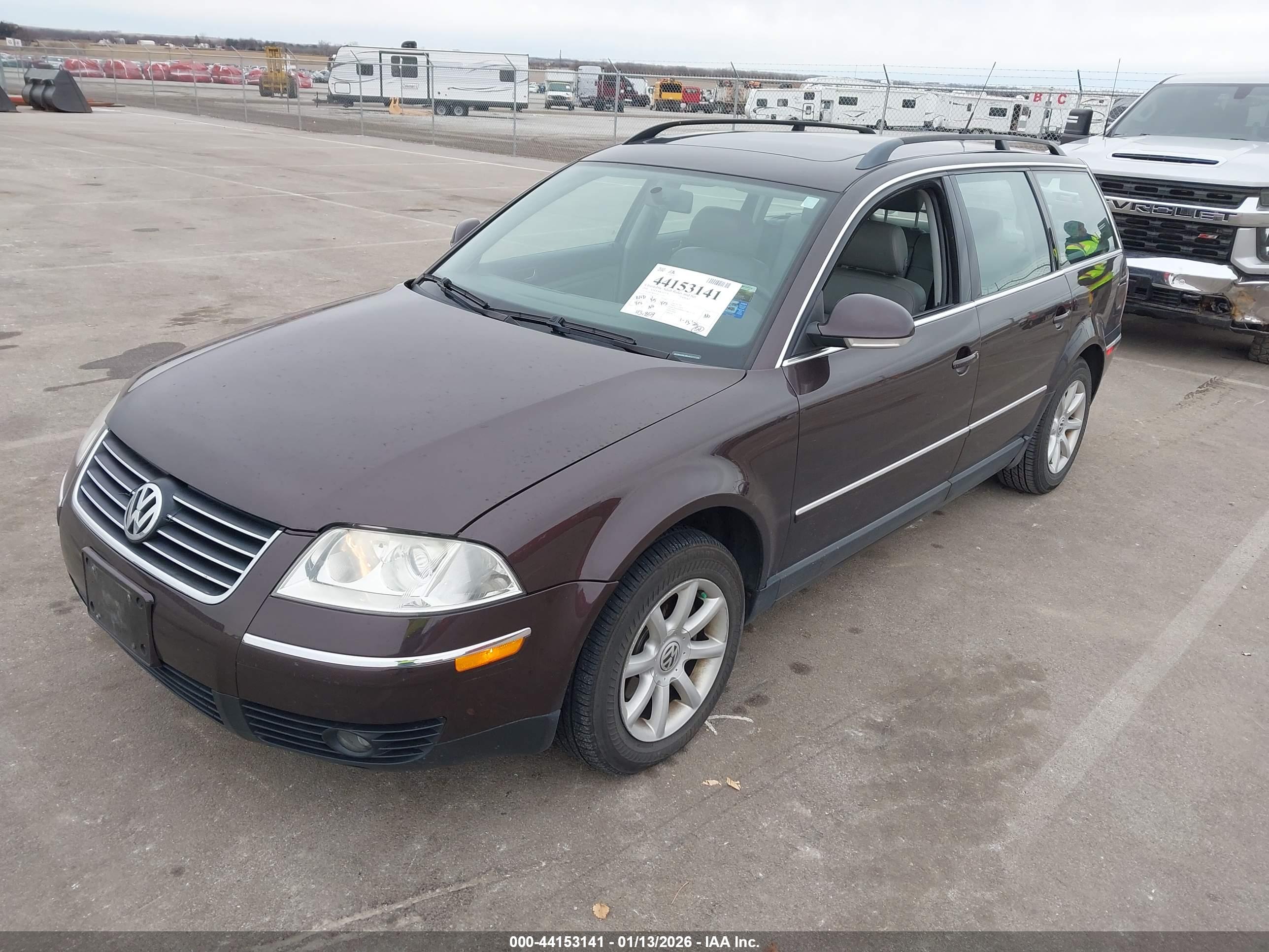 VOLKSWAGEN PASSAT image 2