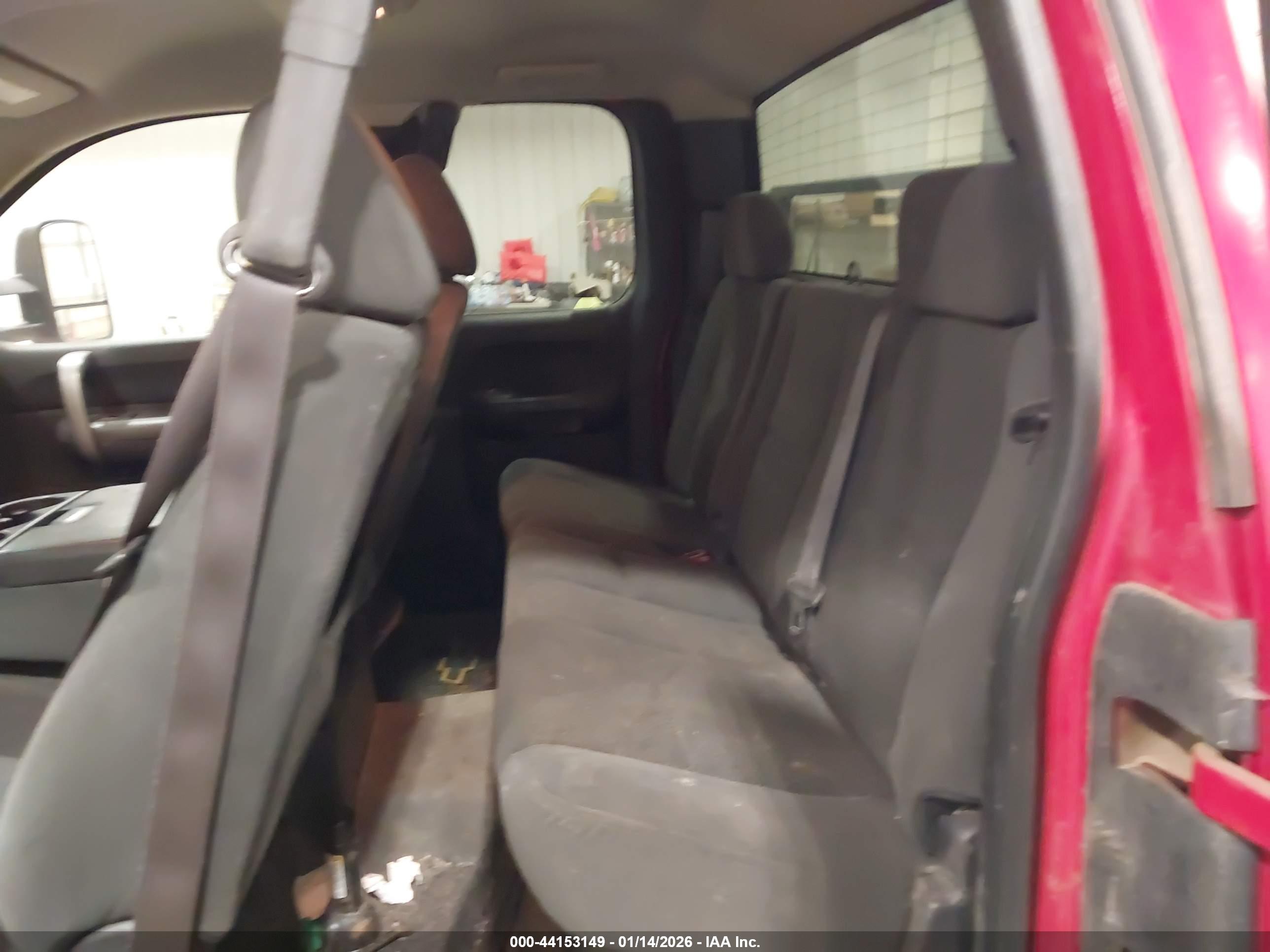 CHEVROLET SILVERADO image 7