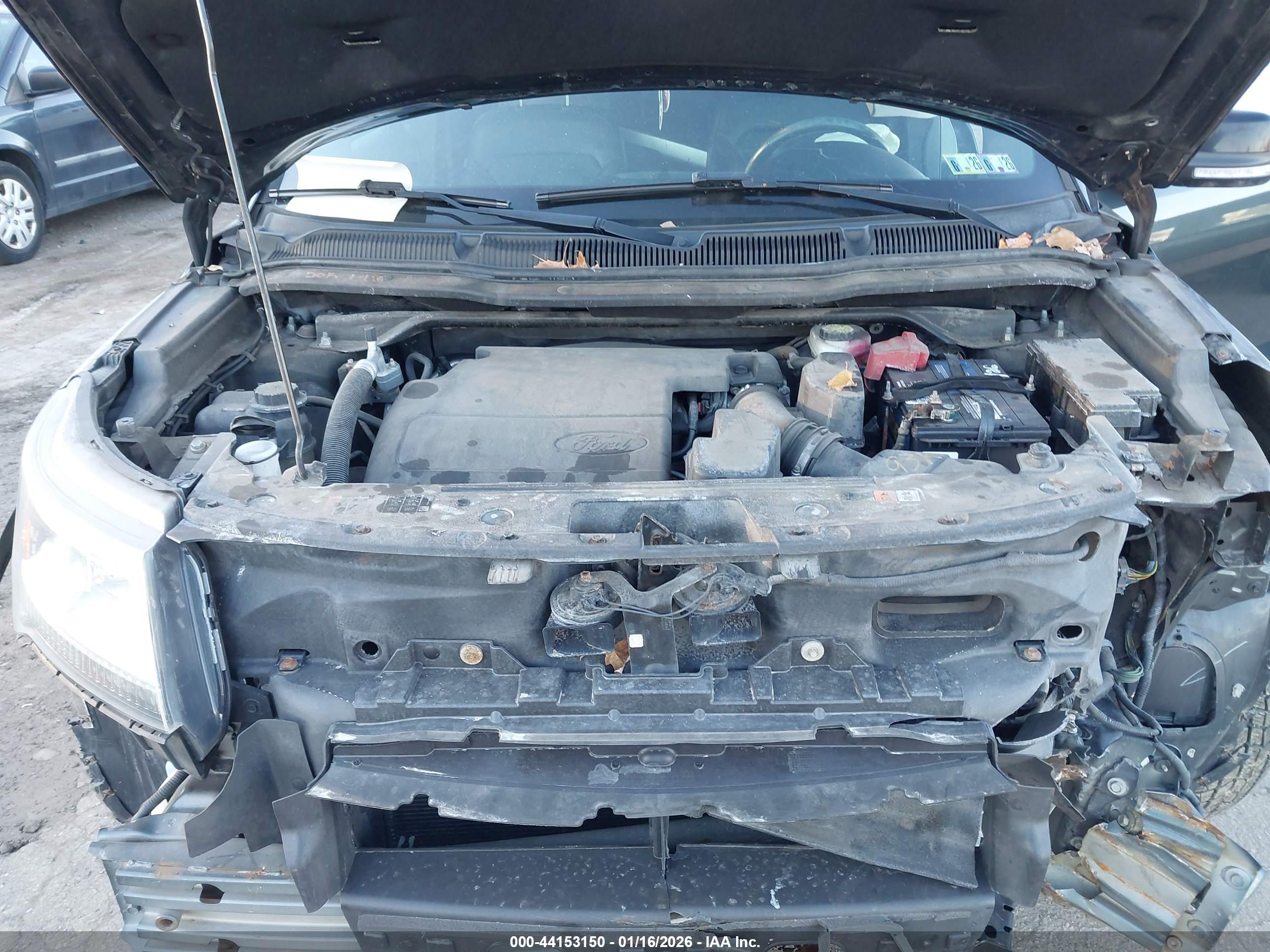 FORD EXPLORER image 10