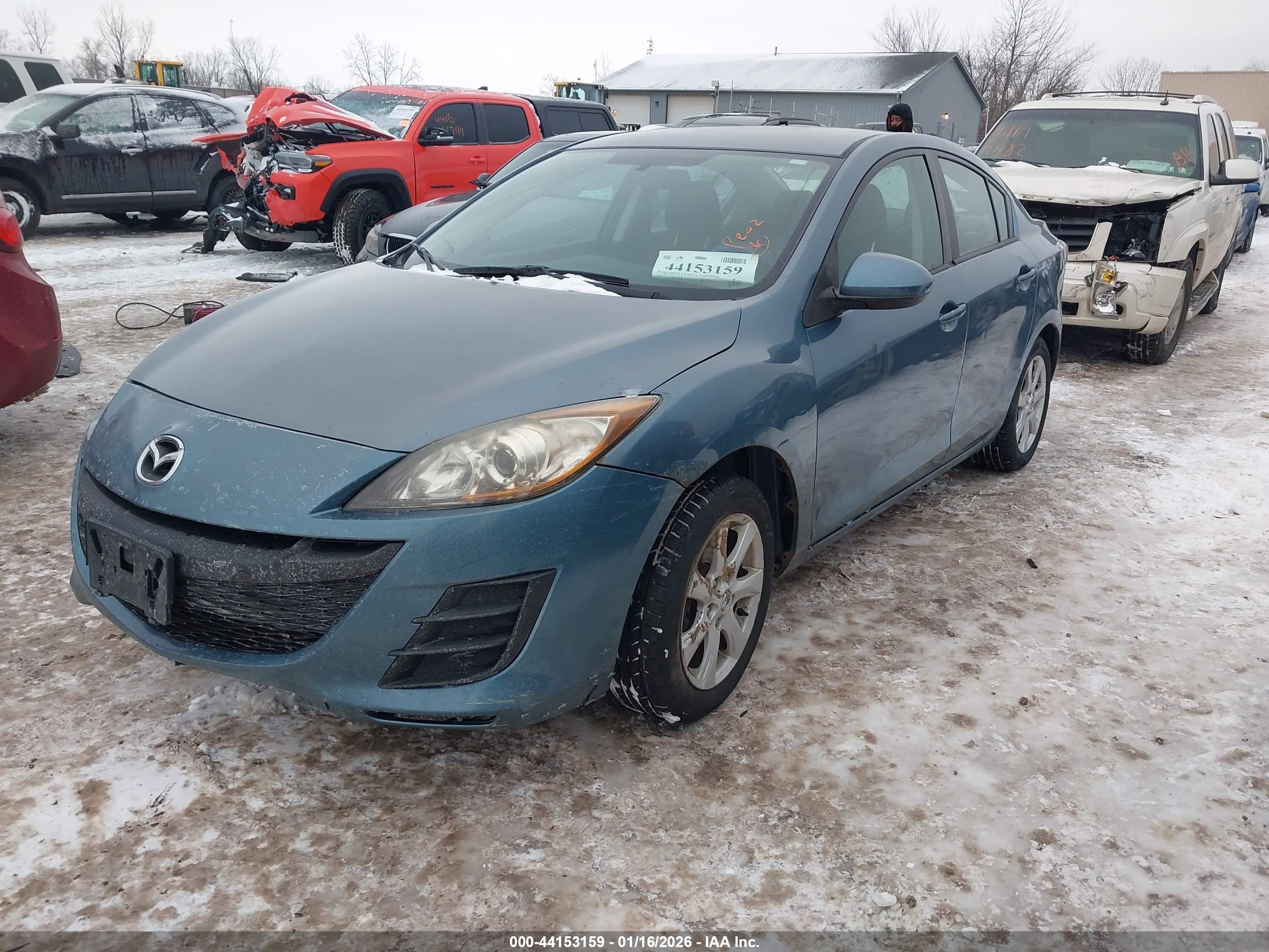 MAZDA MAZDA3 image 2
