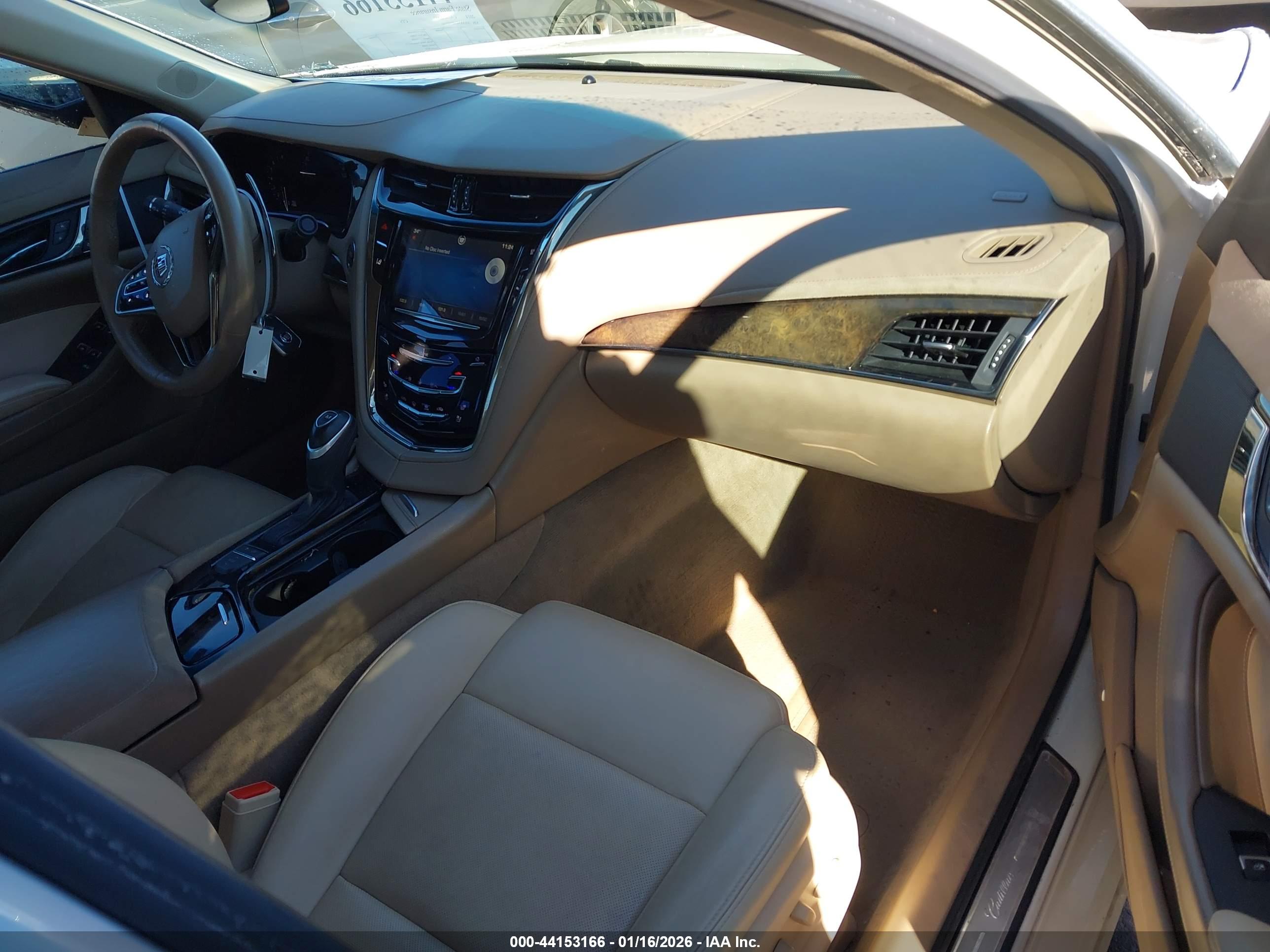 CADILLAC CTS image 5