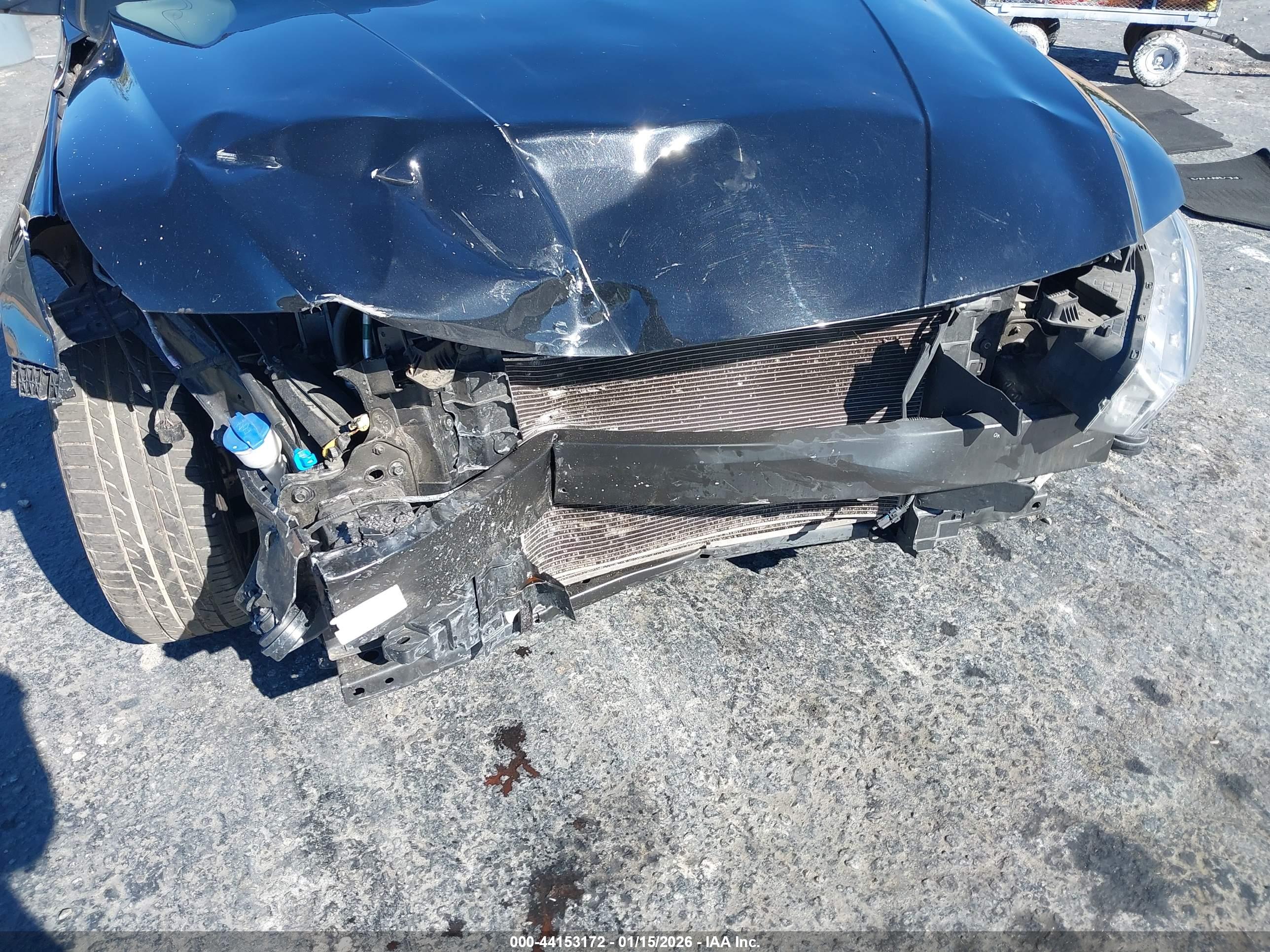HYUNDAI ELANTRA image 6