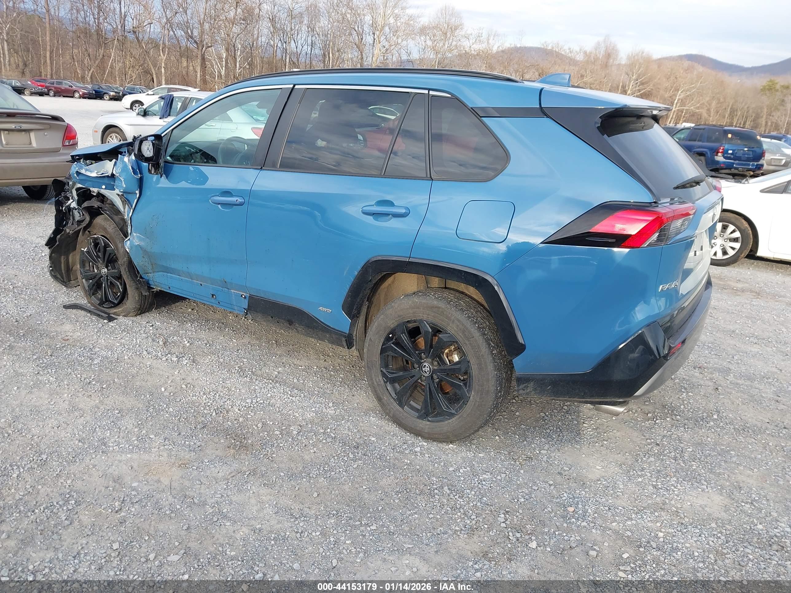 TOYOTA RAV4 image 3