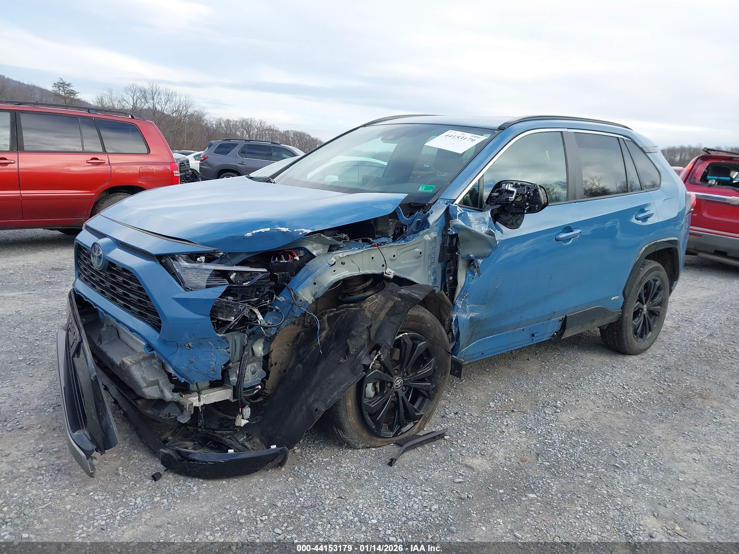 TOYOTA RAV4 image 6