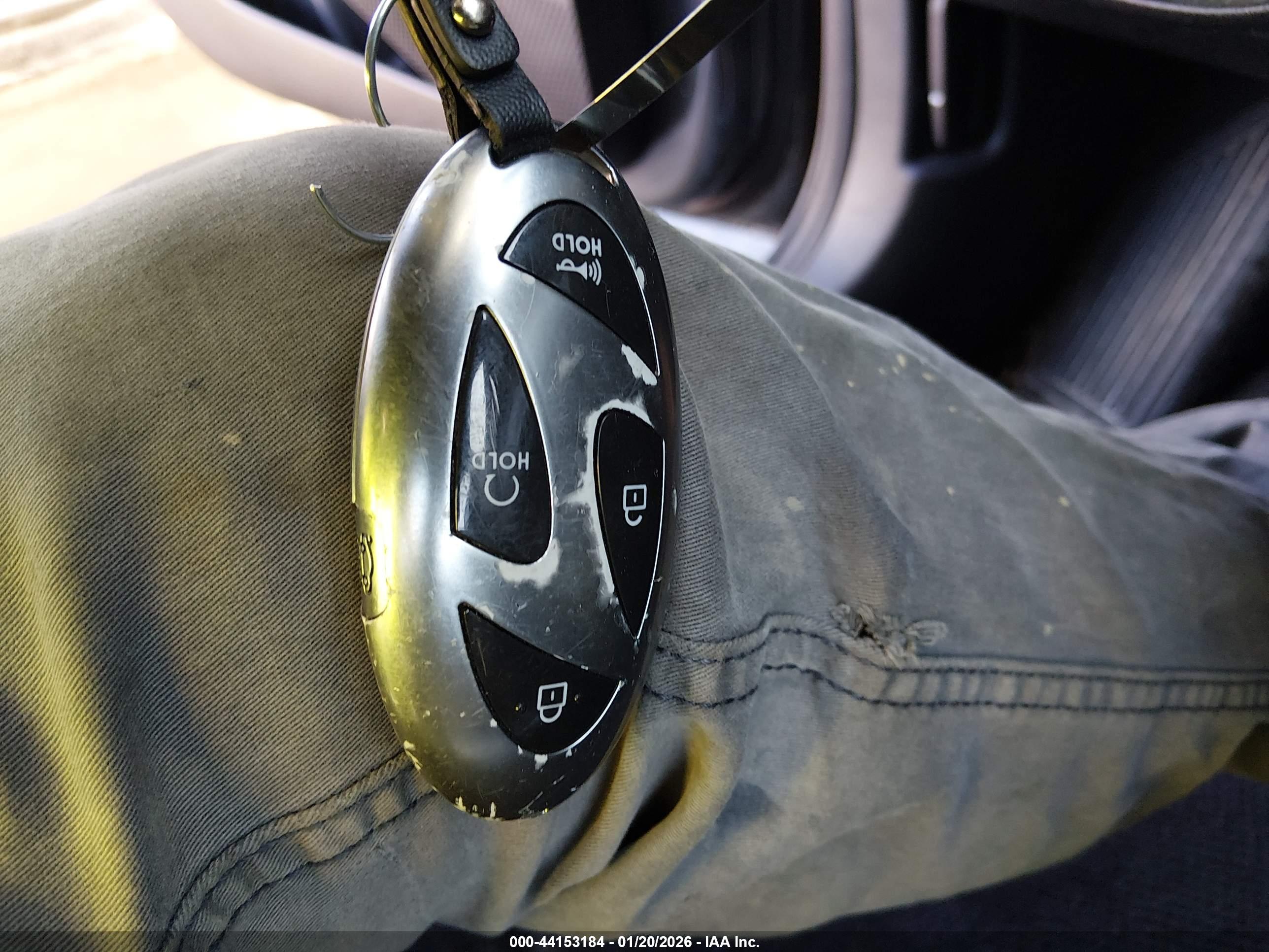 HYUNDAI ELANTRA image 11