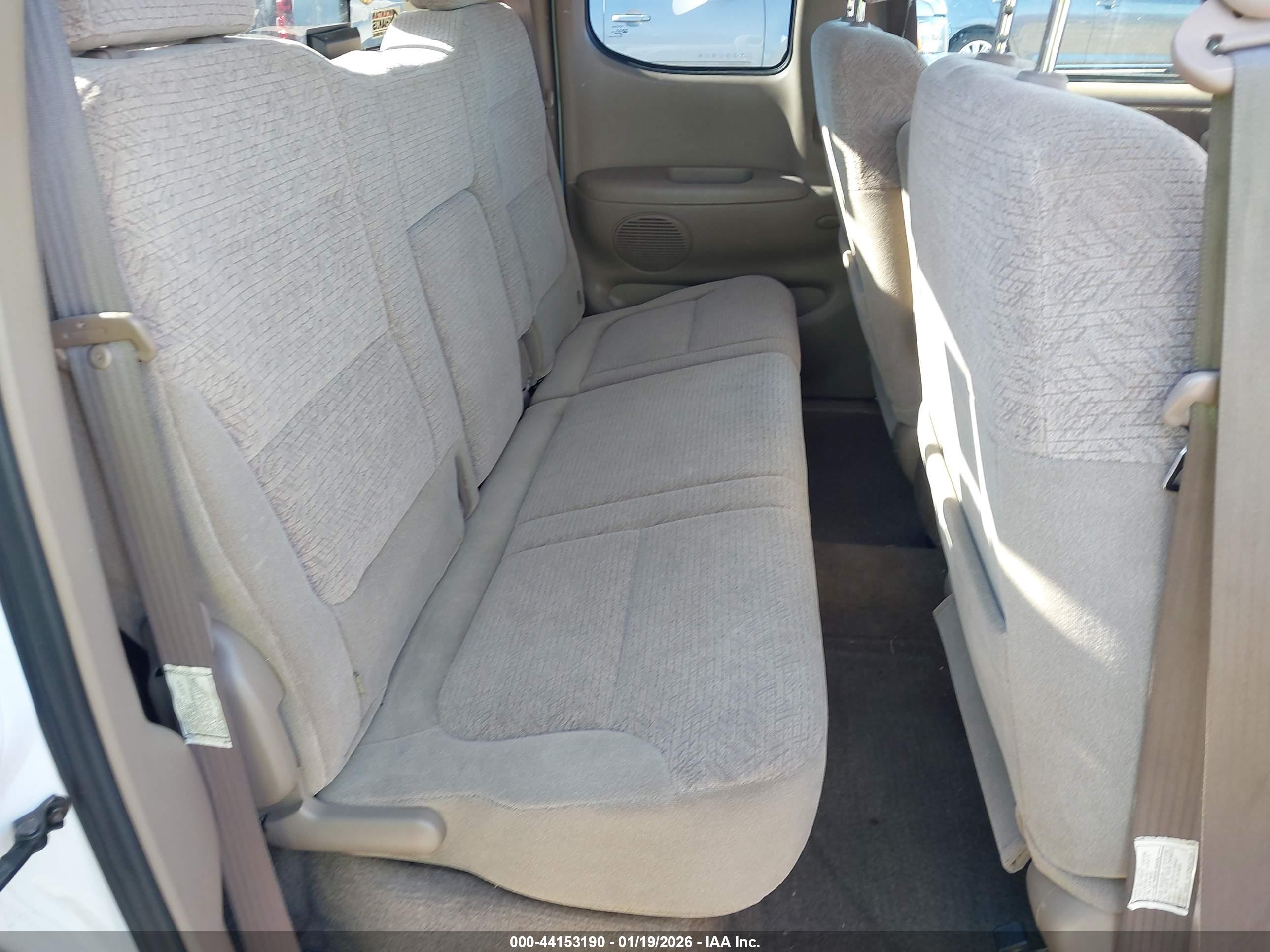 TOYOTA TUNDRA image 8