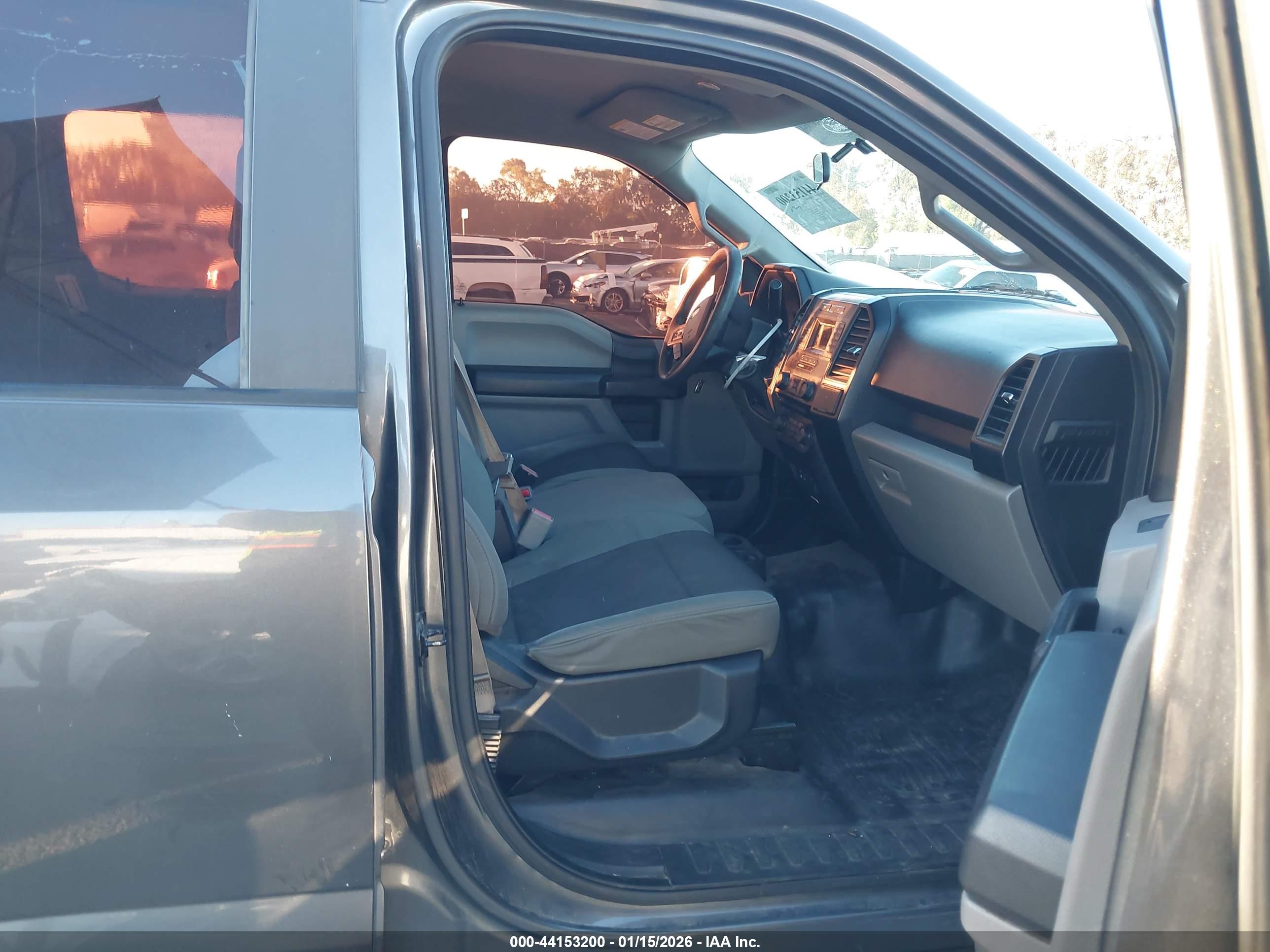 FORD F-150 image 5