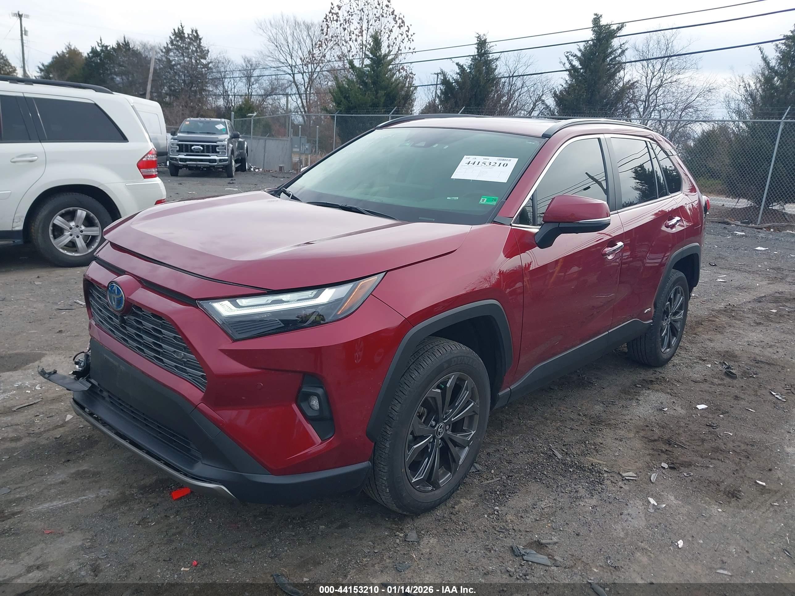 TOYOTA RAV4 image 2