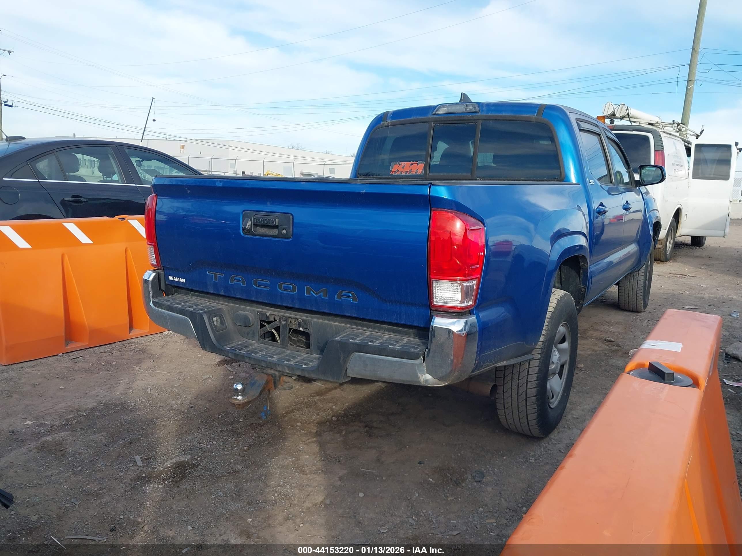 TOYOTA TACOMA image 4