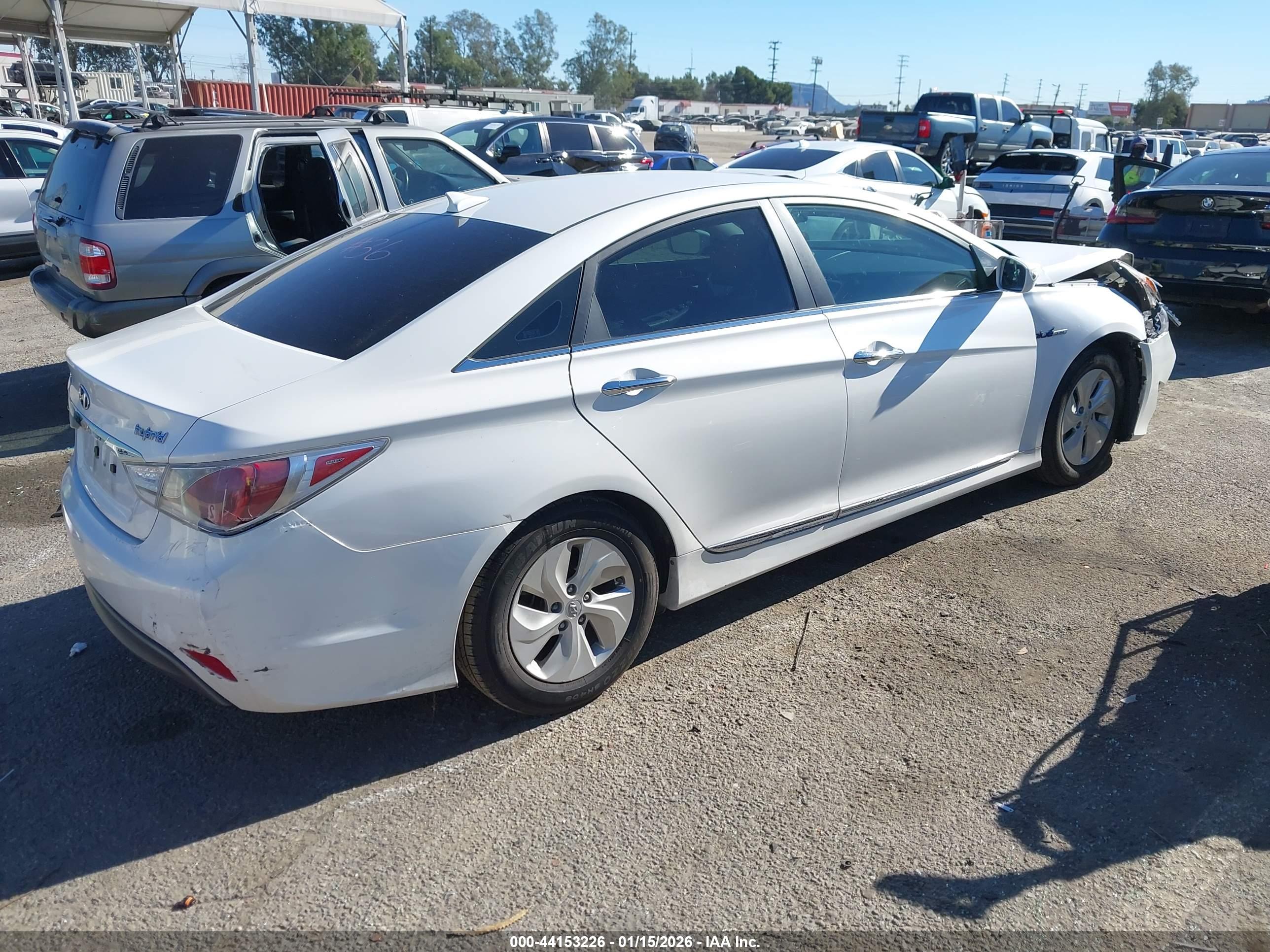 HYUNDAI SONATA image 4
