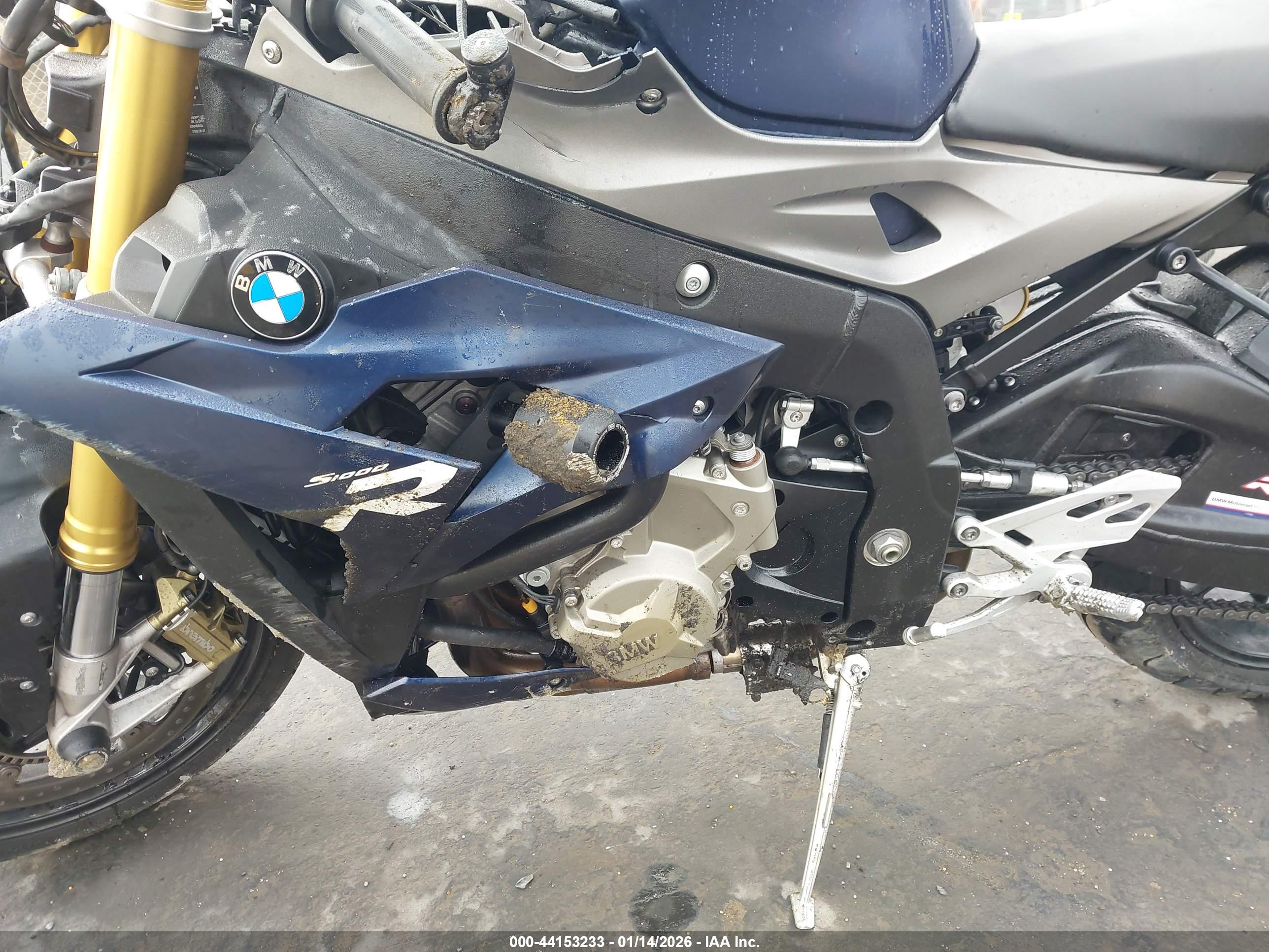 BMW S image 9