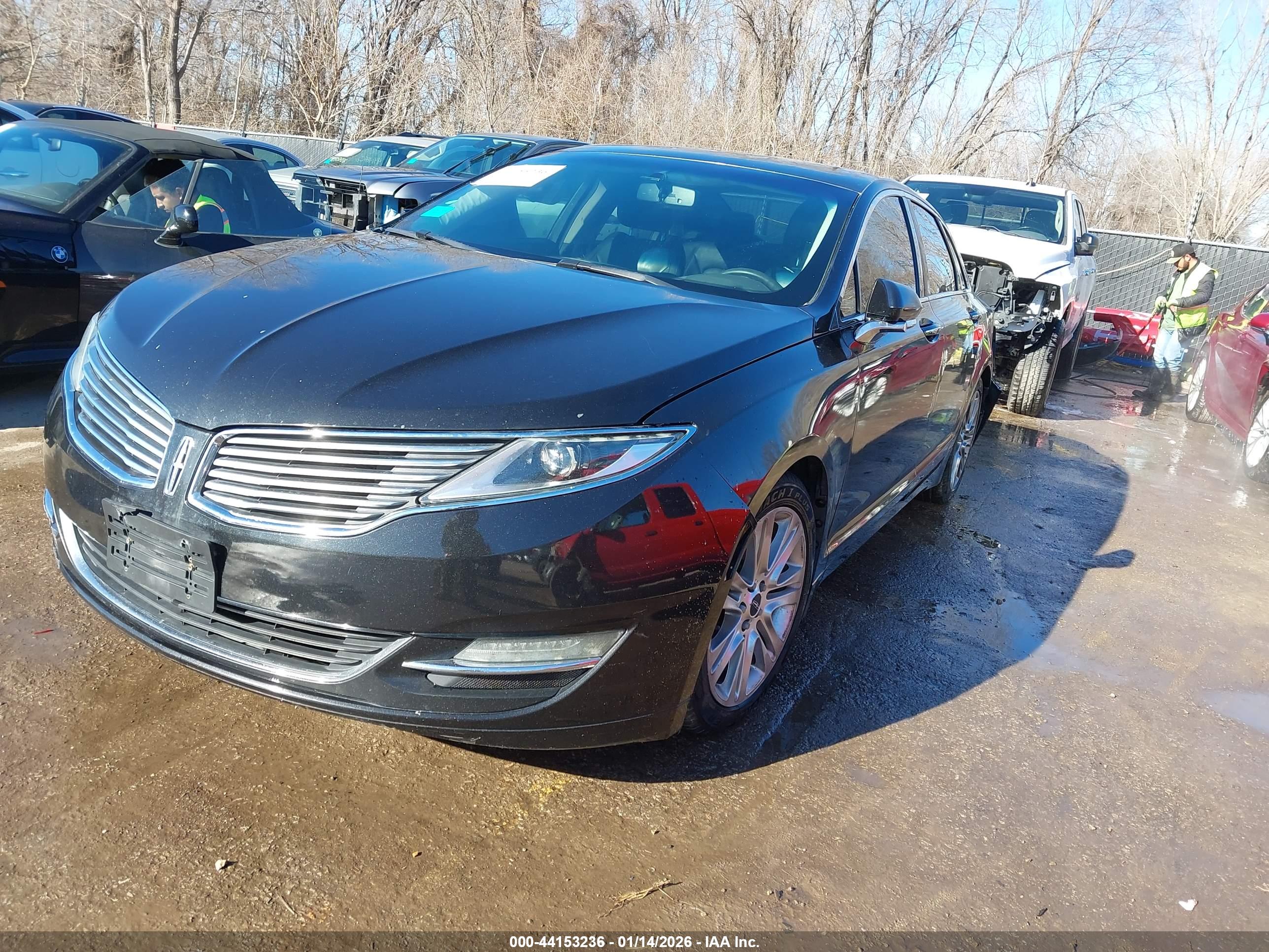LINCOLN MKZ image 2