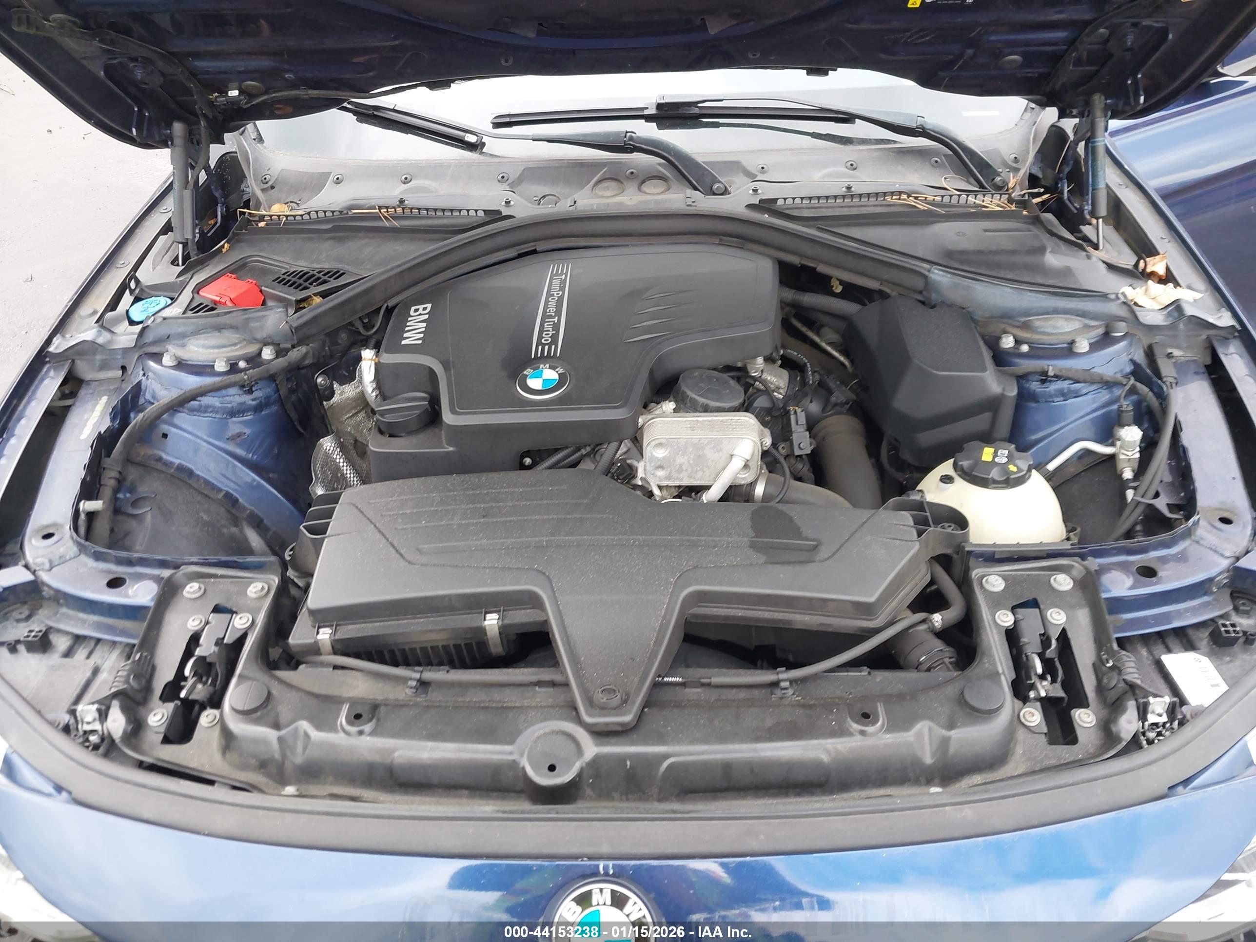 BMW 320I image 10