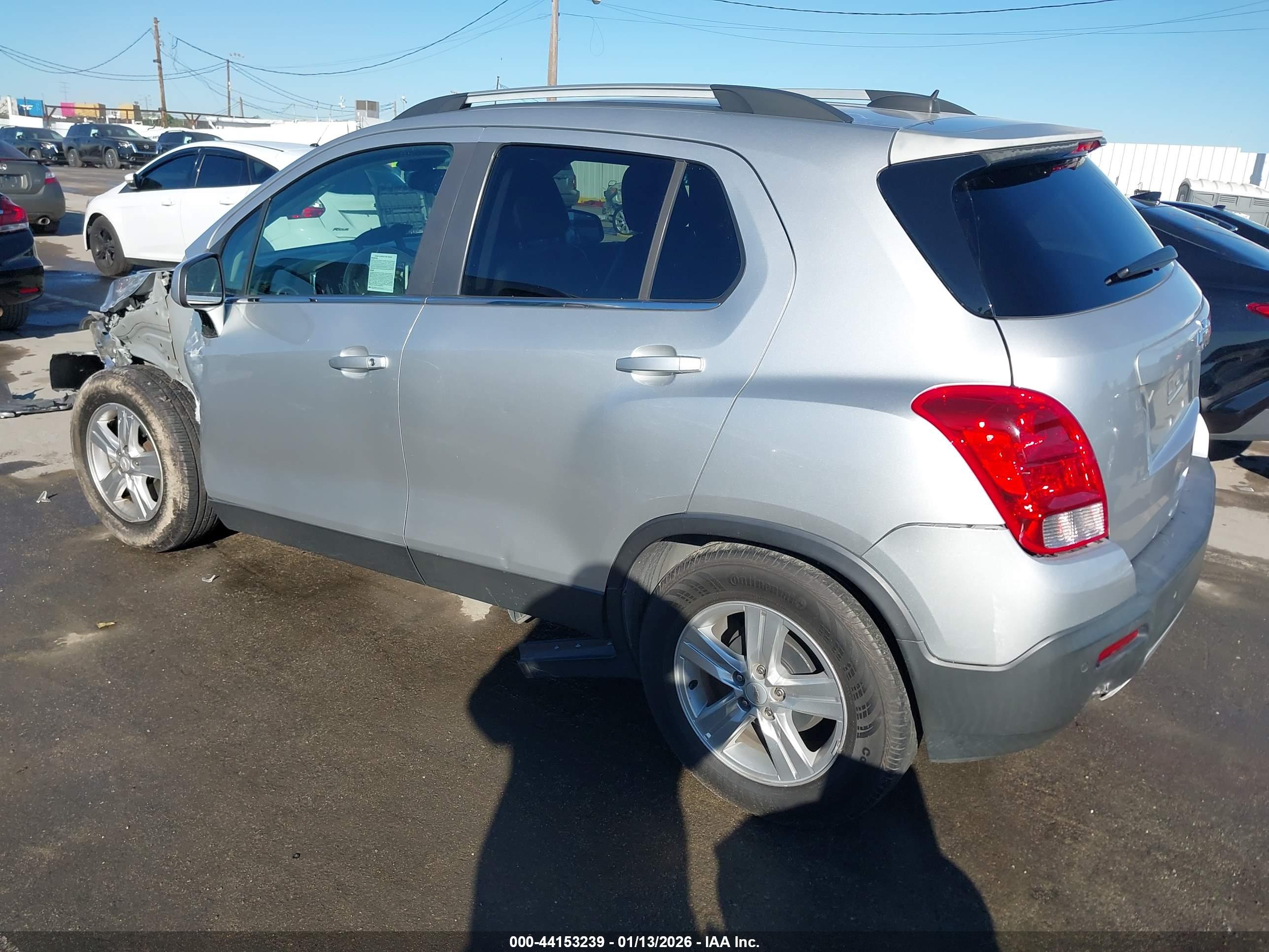 CHEVROLET TRAX image 3
