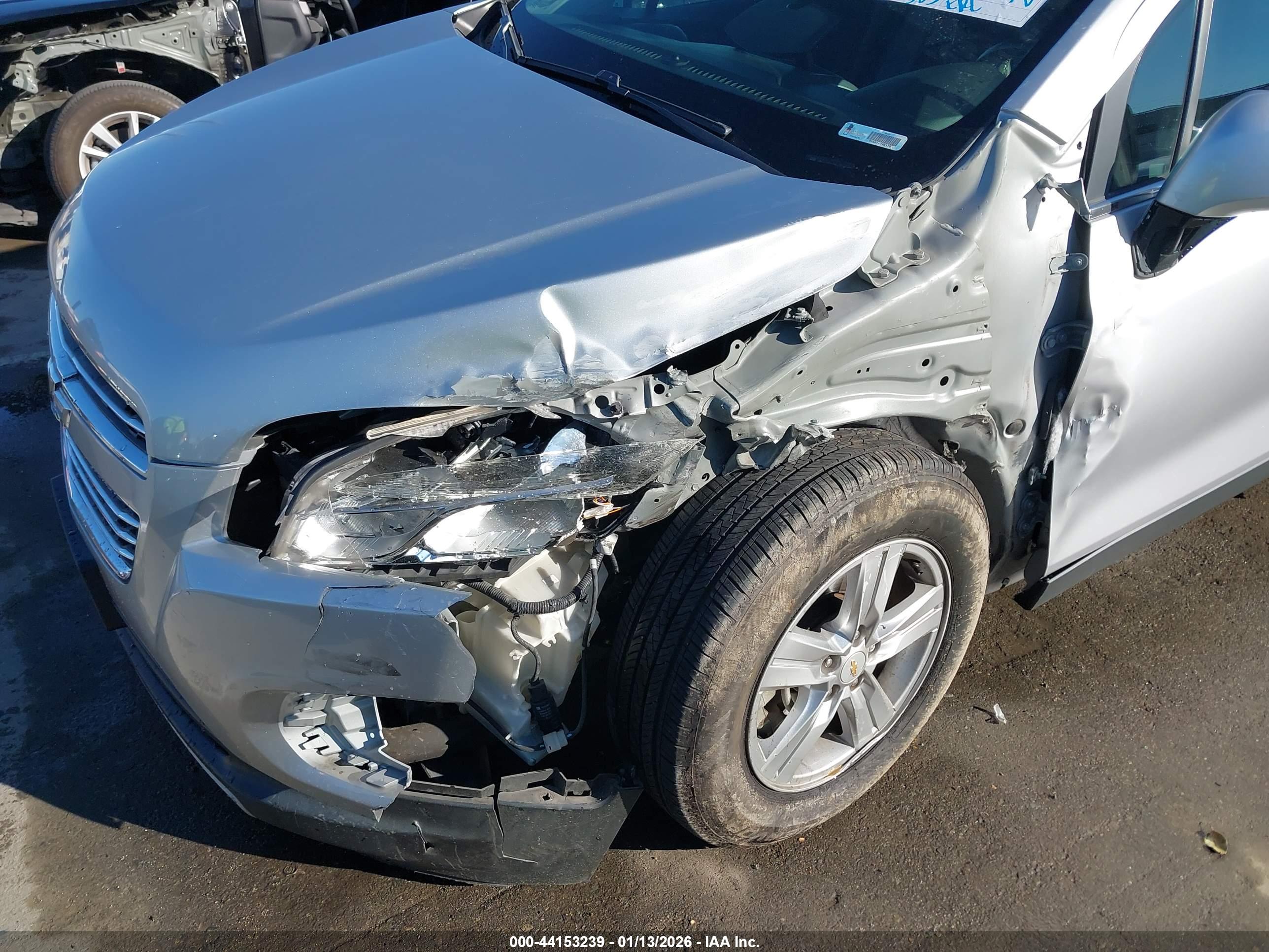 CHEVROLET TRAX image 6